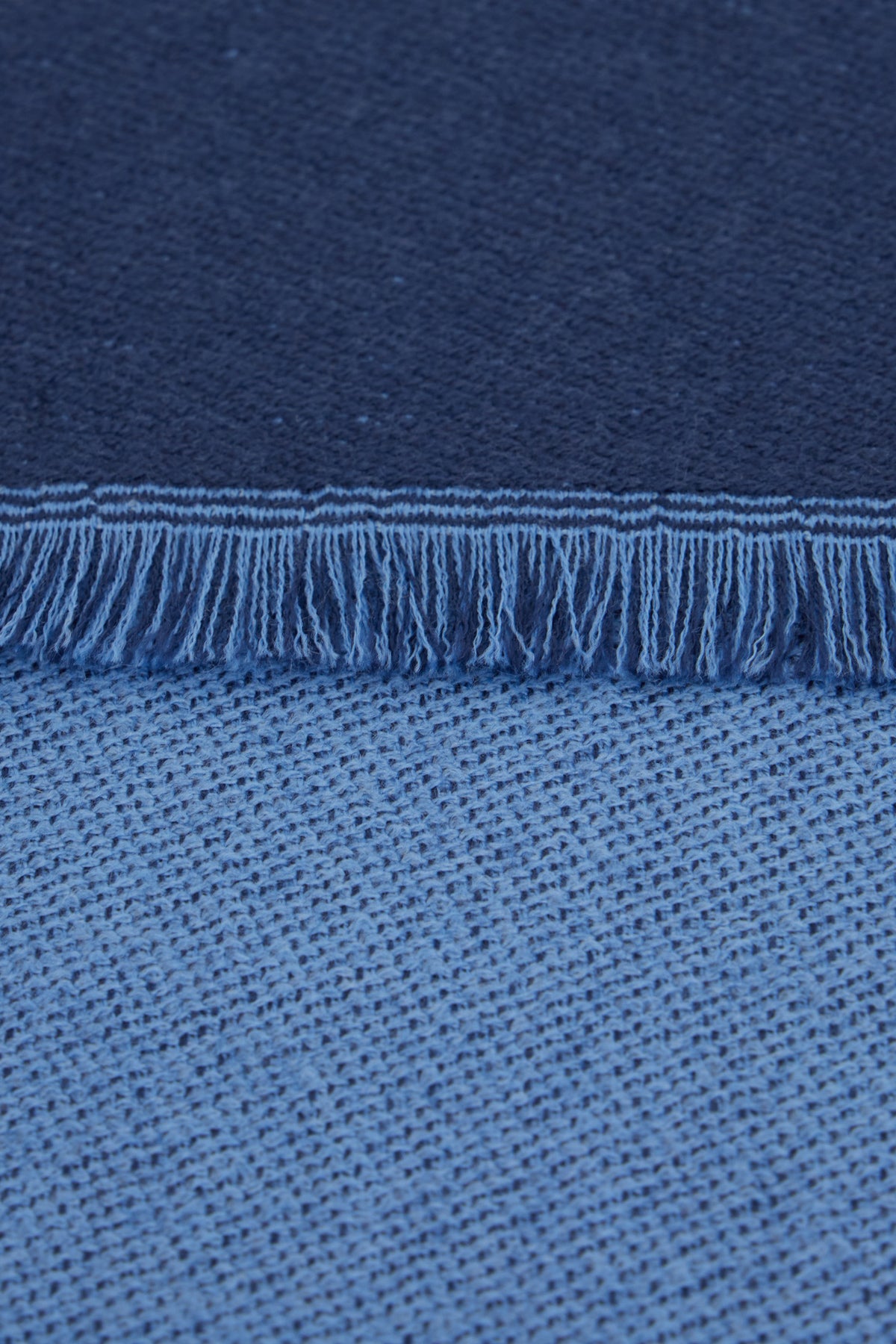 SCIARPE_FOULARD_FXS407AWTZ_F1VHG_Image_2