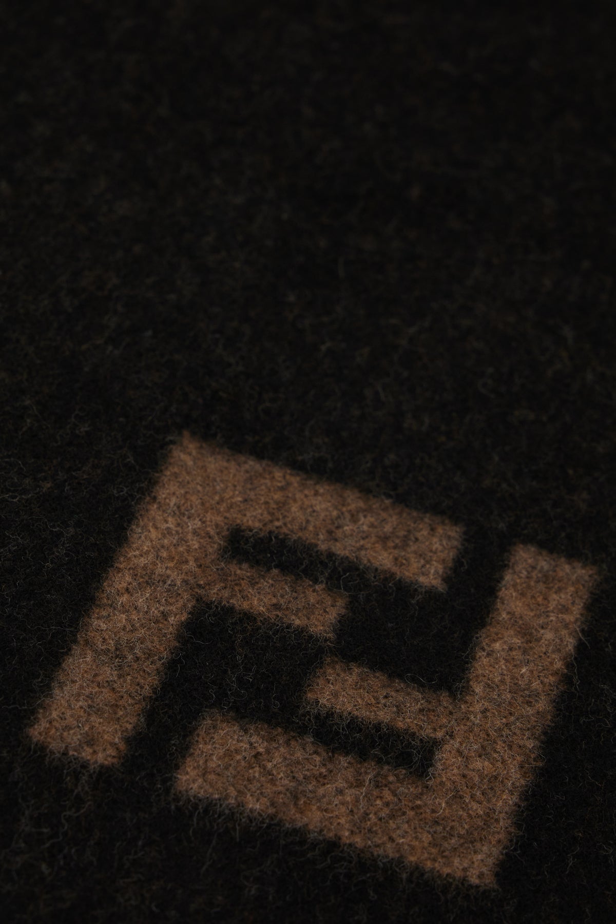SCIARPE_FOULARD_FXS734AYBF_F1TTF_Image_3