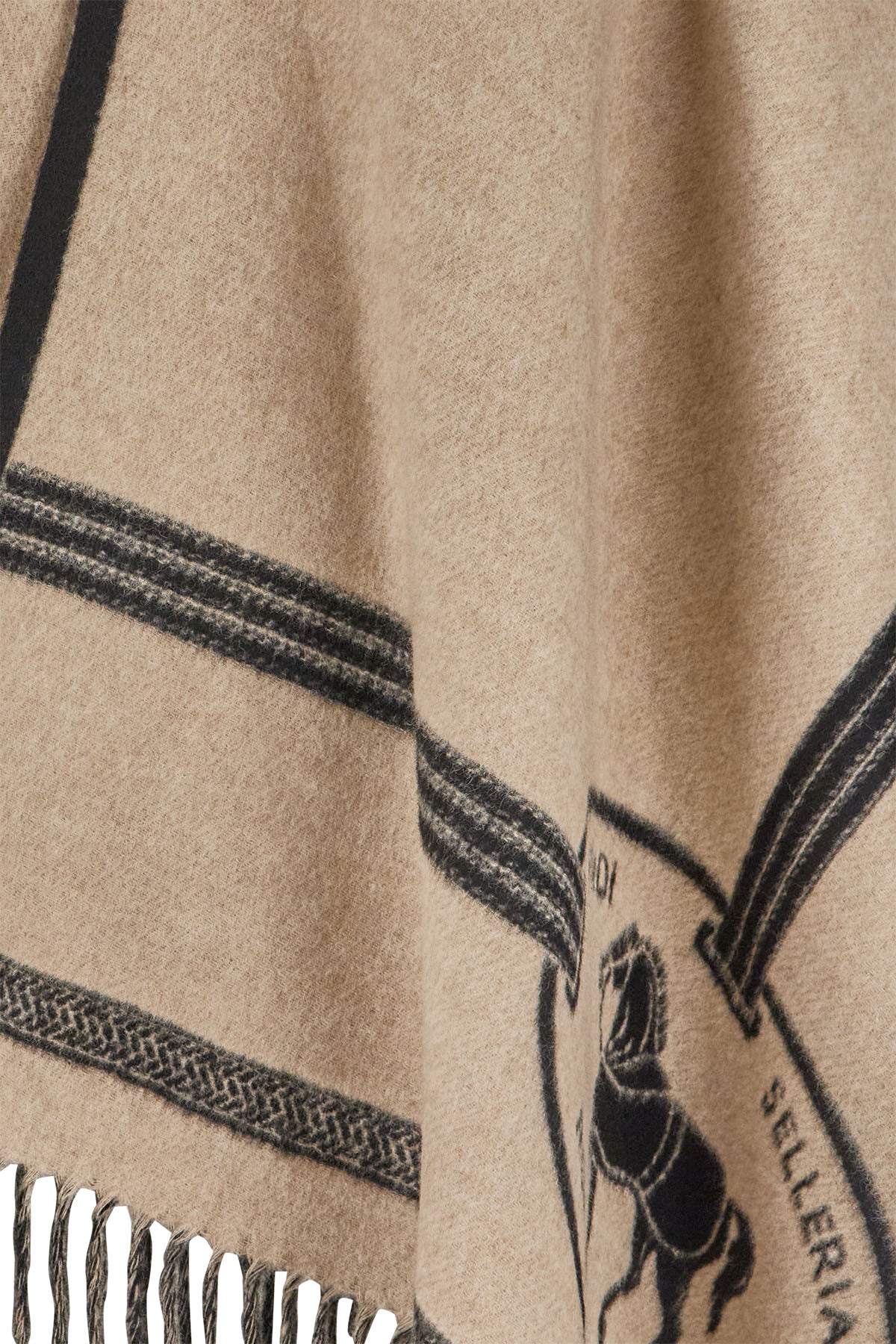 SCIARPE_FOULARD_FXX040B1VV_F1Y7Q_Image_3