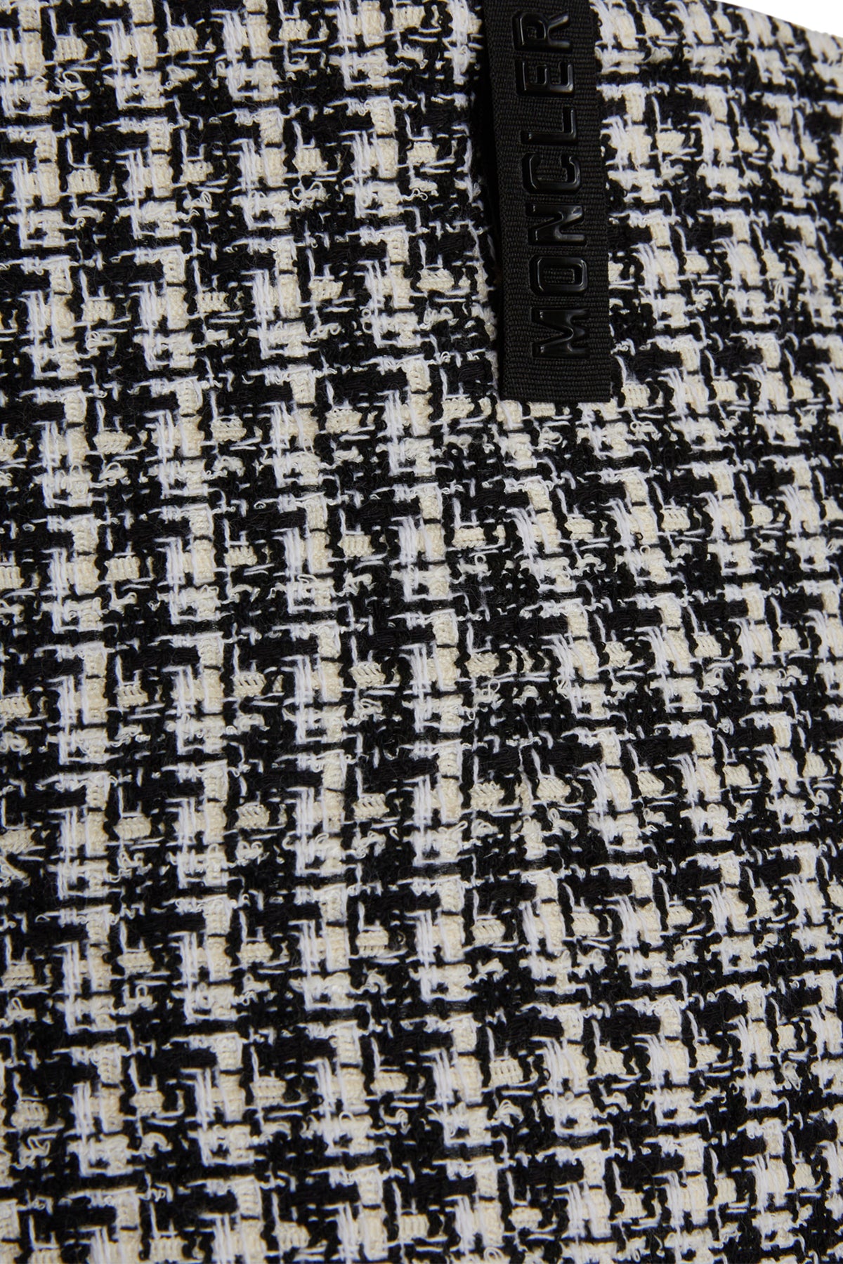 SHORTS_2B00004596PR_F09_Image_3