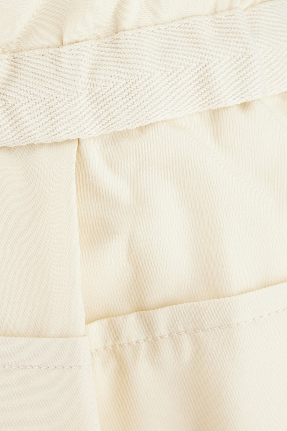 SHORTS_2B000105986I_051_Image_3