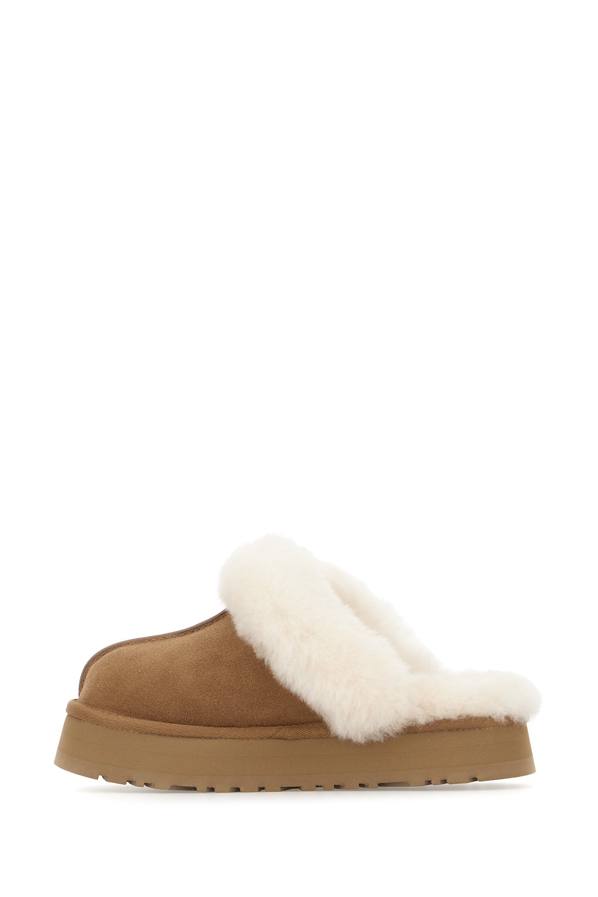 SLIPPERS_1122550_CHE_Image_3