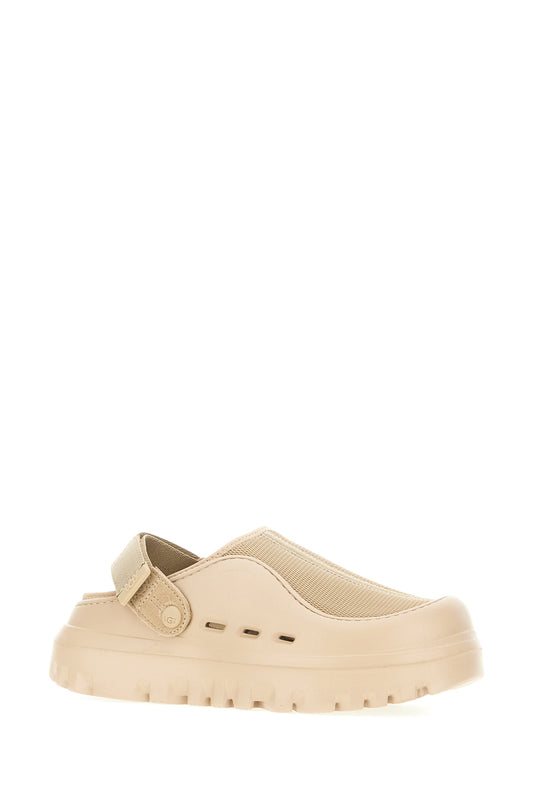 SLIPPERS_1166912_DND_Image_2