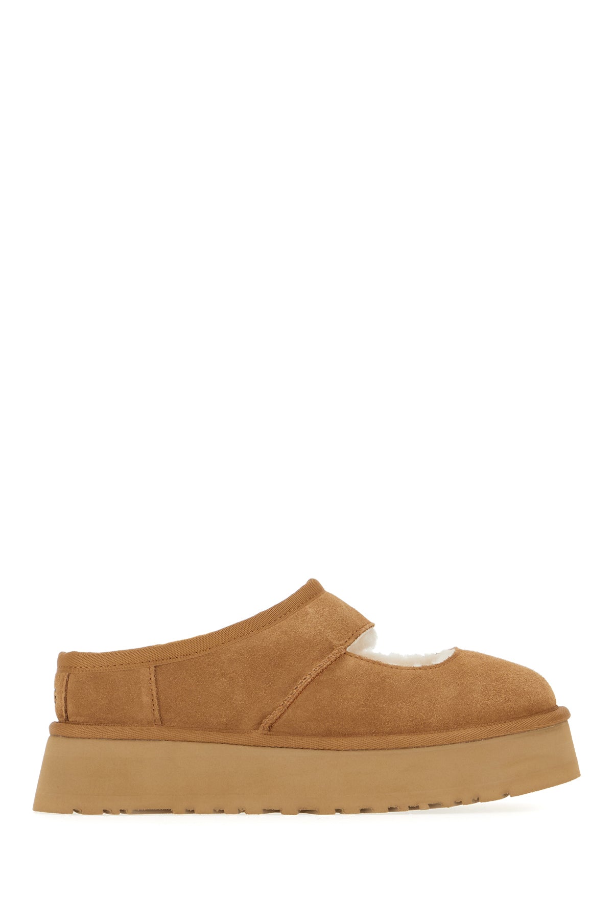 SLIPPERS_1167612_CHE_Image_1