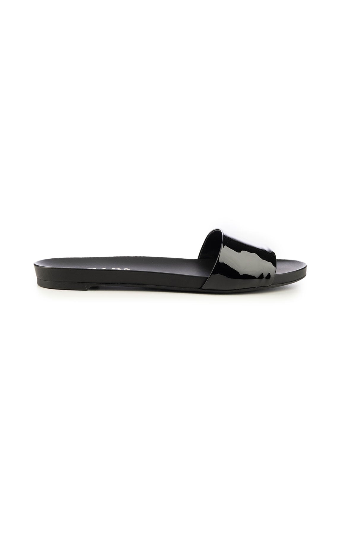 SLIPPERS_1XX798F005069_F0002_Image_1