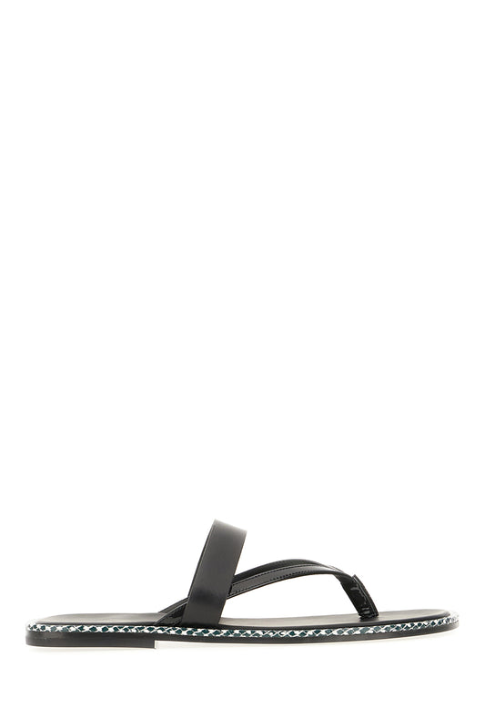 SLIPPERS_261011774102_900_Image_1