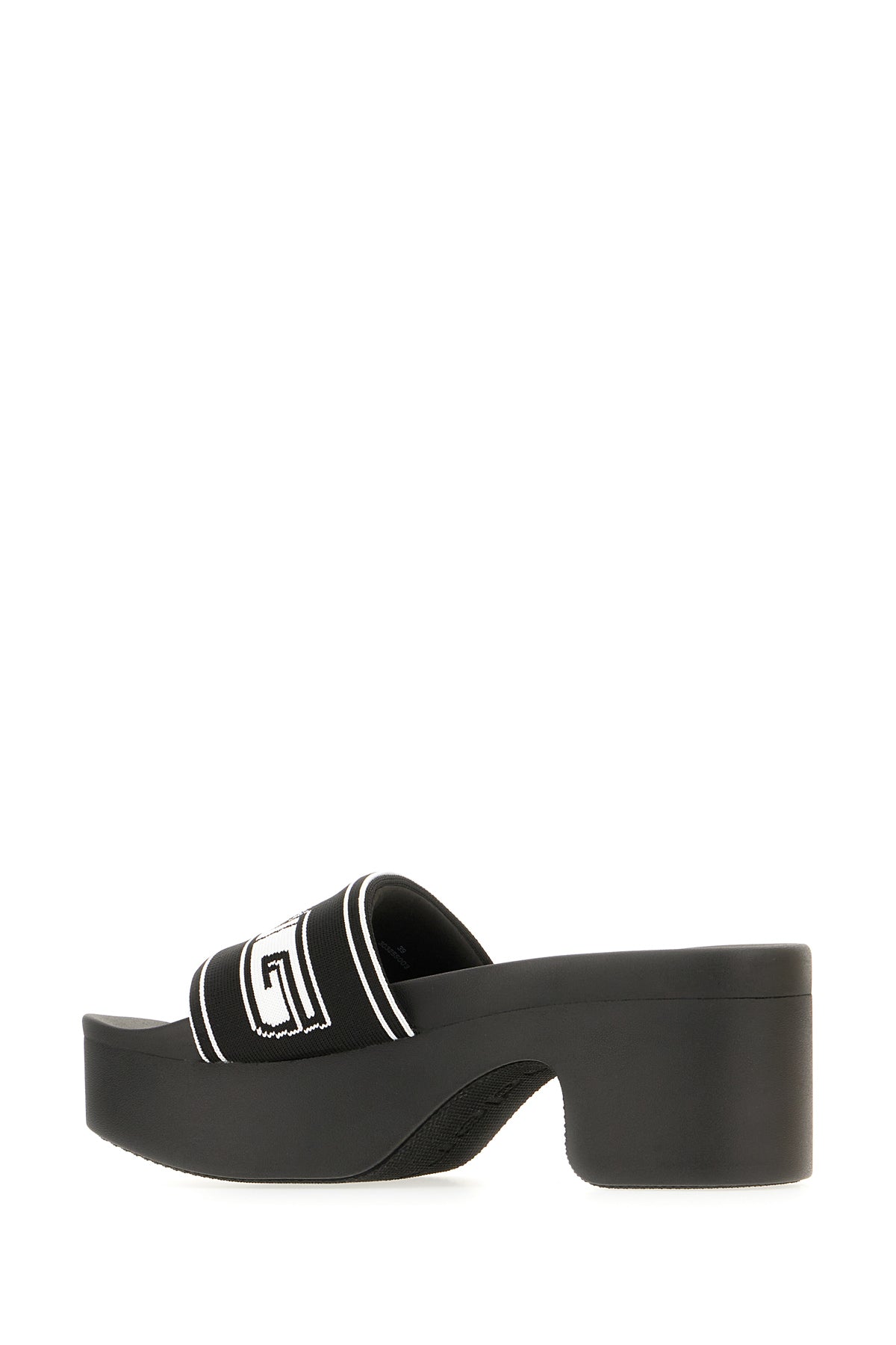 SLIPPERS_30325S003_001_Image_3