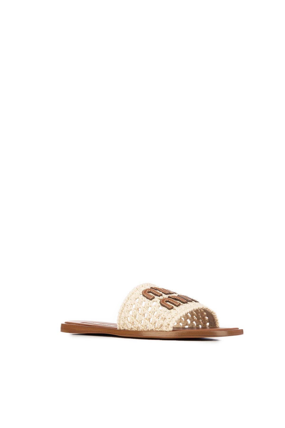 SLIPPERS_5XX667F0052BDF_F0304_Image_2