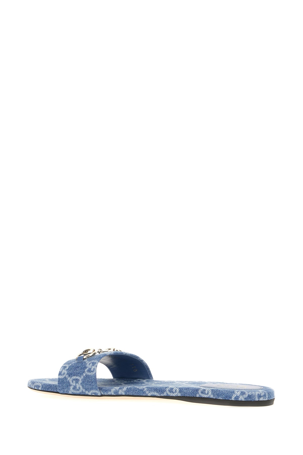 SLIPPERS_835828FAFGT_4746_Image_3