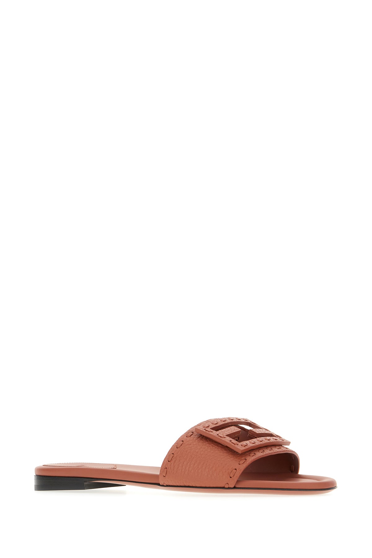 SLIPPERS_8R8136AQY2_F1STQ_Image_2