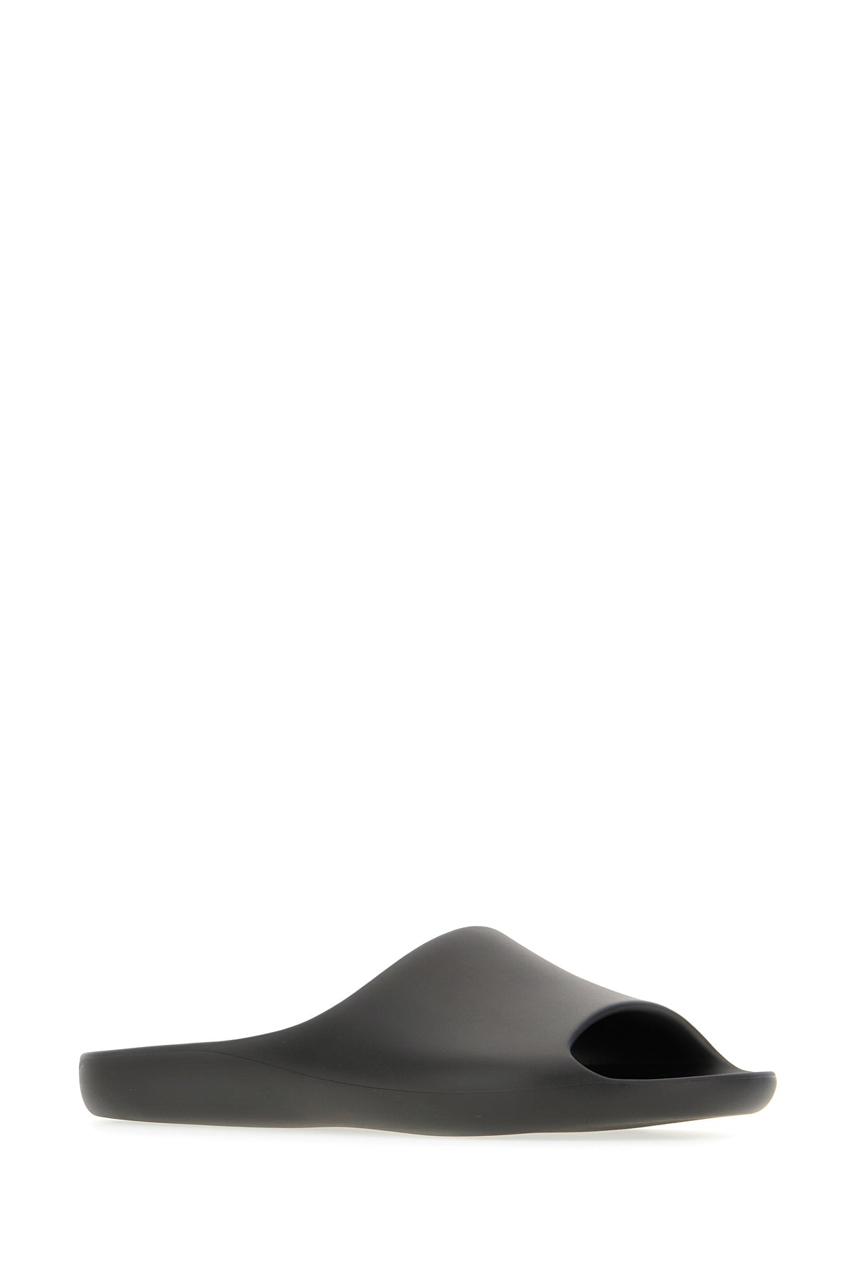 SLIPPERS_F1657RC4_BLK_Image_2