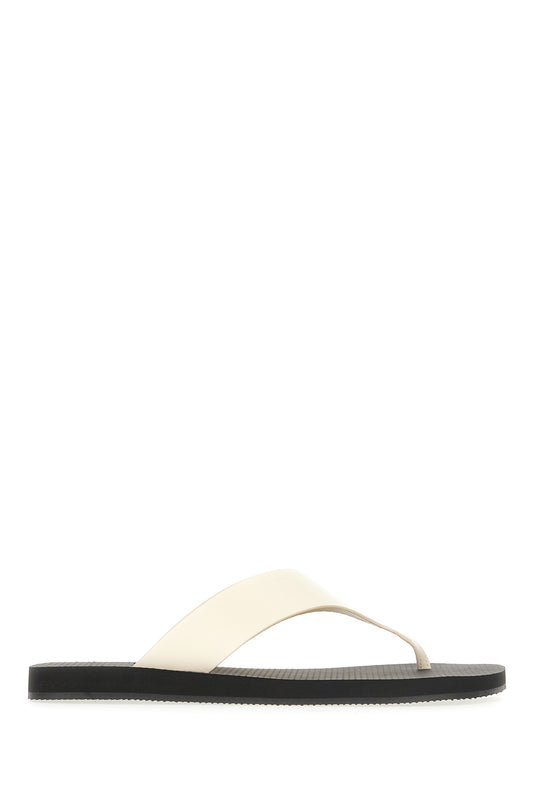 SLIPPERS_F1839L825_IVBL_Image_1