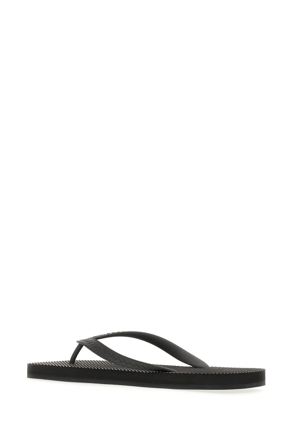 SLIPPERS_FFM000117200001_2124_Image_3