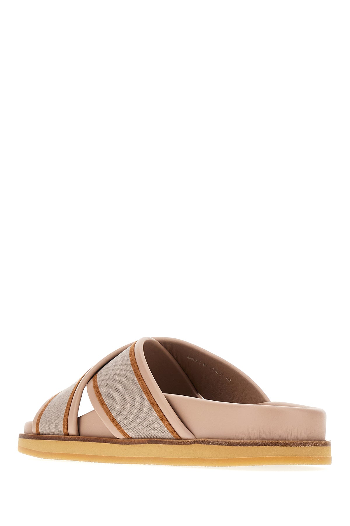 SLIPPERS_OWIT003F23LEA001_3131_Image_3