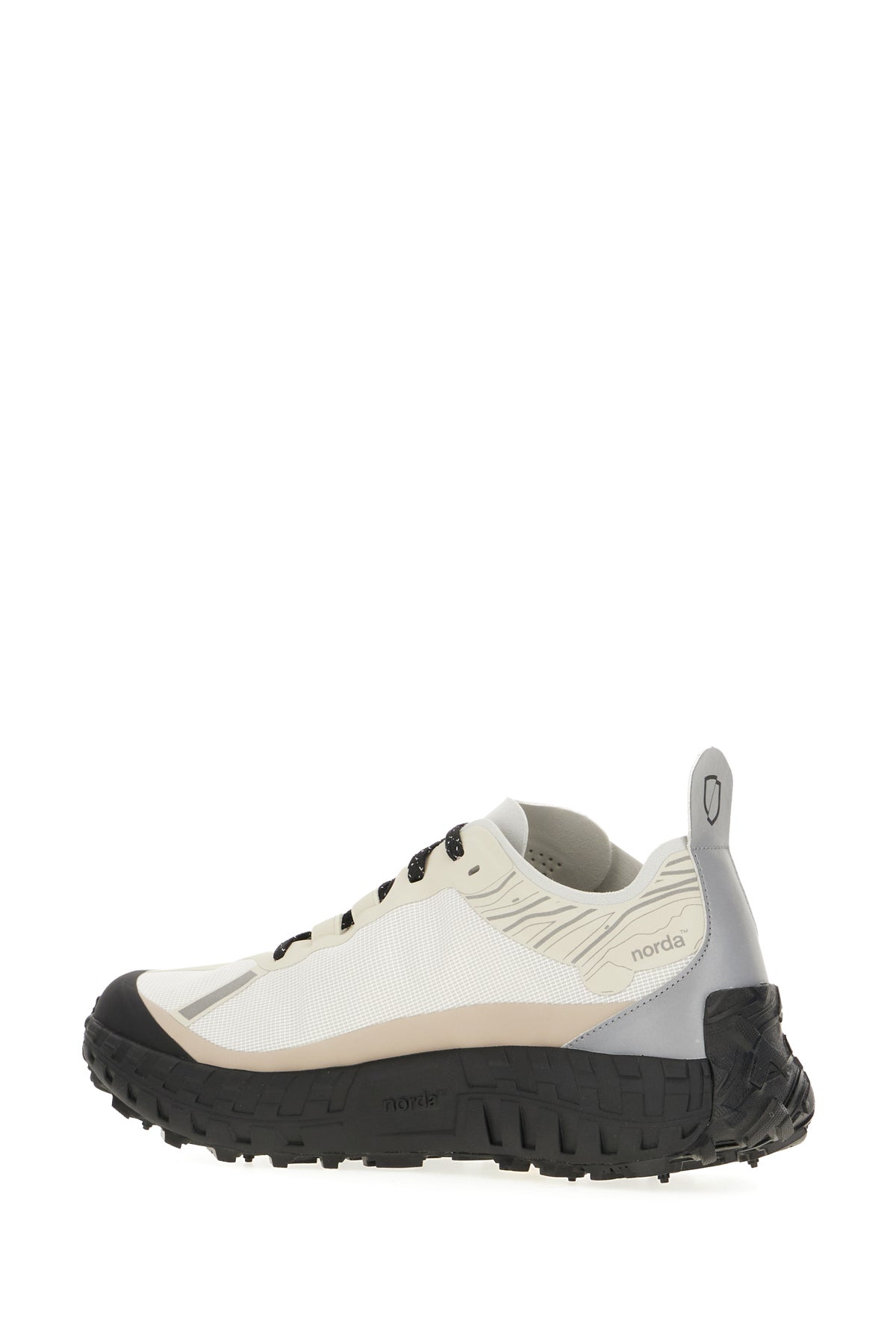SNEAKERS_001AM_CIND_Image_3
