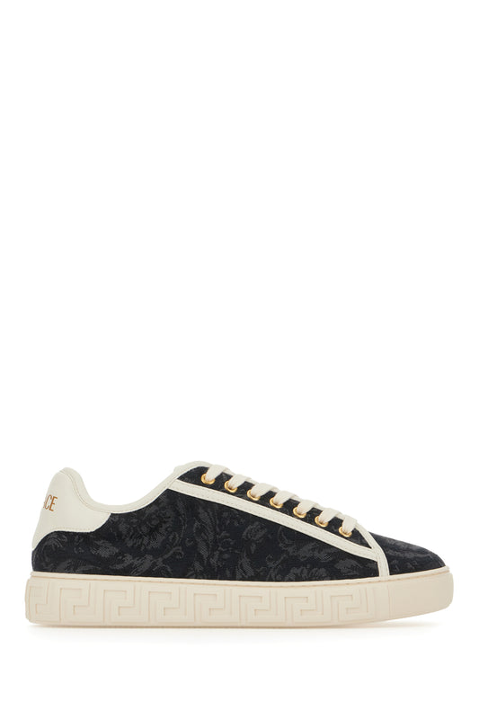 SNEAKERS_10135681A09449_2BE4C_Image_1