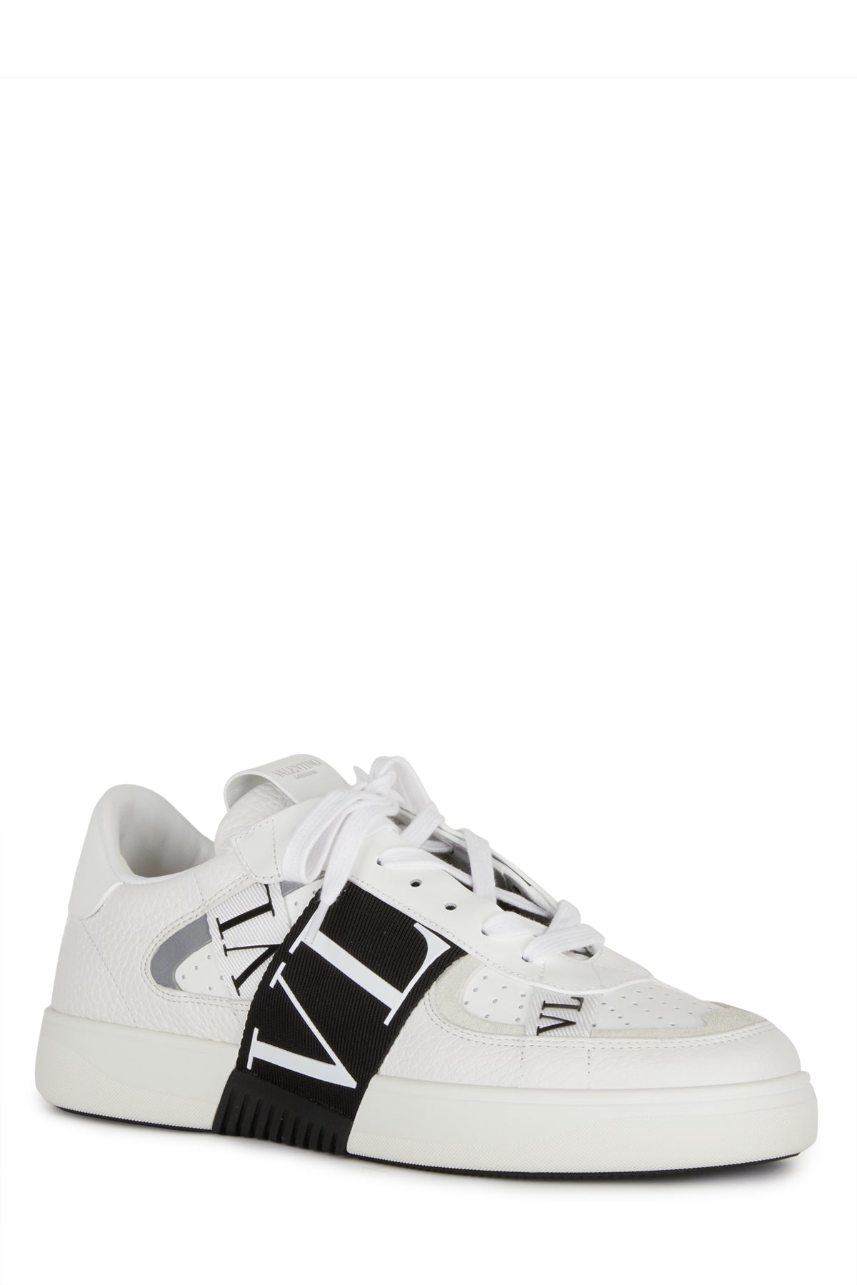SNEAKERS_1Y0S0C58WRQ_24P_Image_2