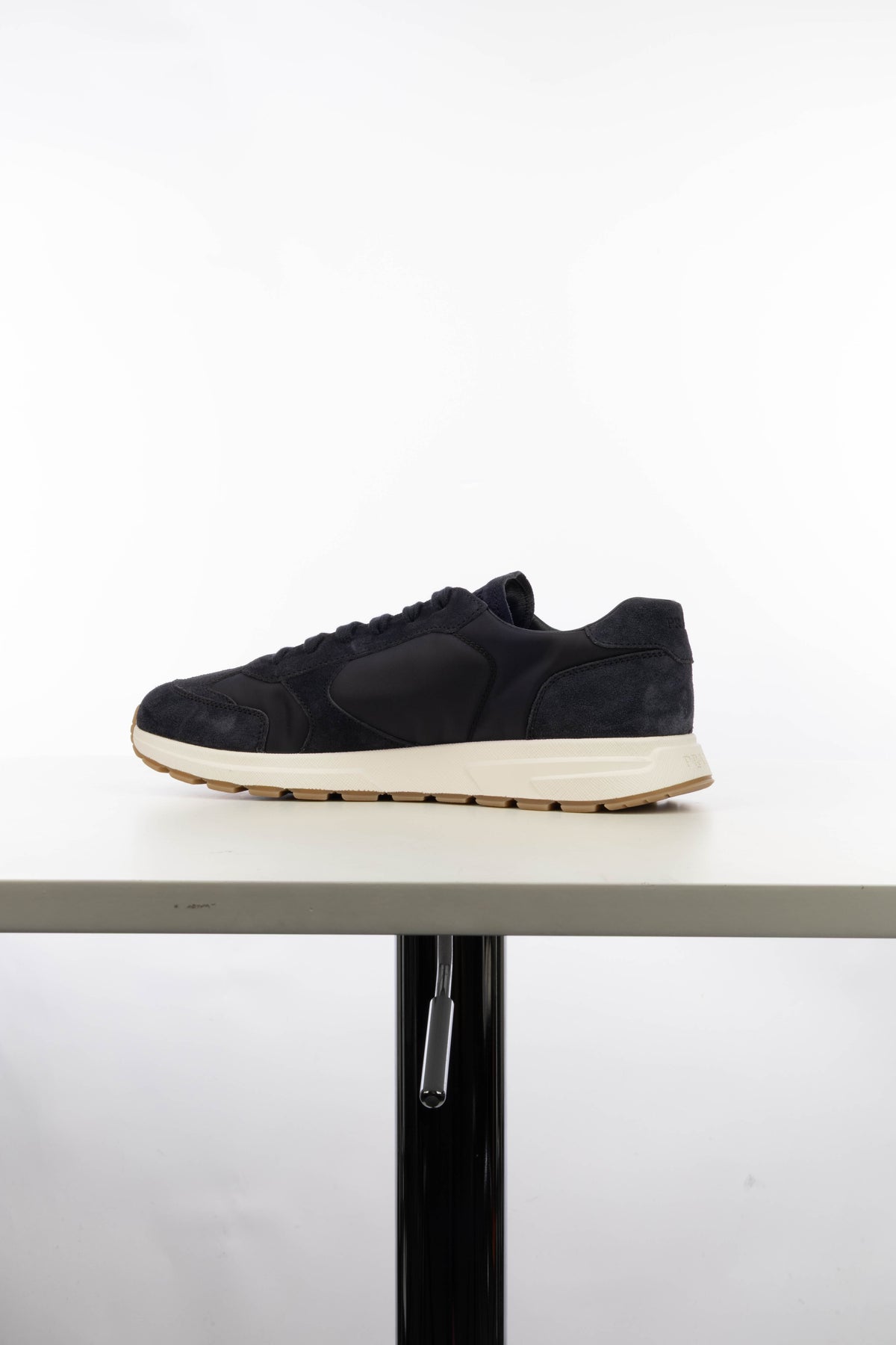 SNEAKERS_2EE455FG000D7R_F0008_Image_3