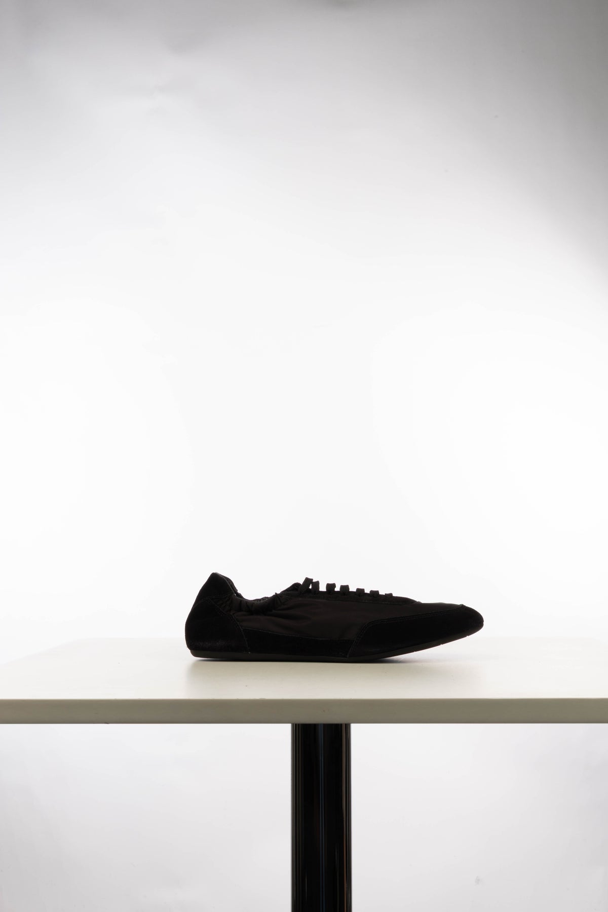 SNEAKERS_2EG479FG001D7C_F0002_Image_1