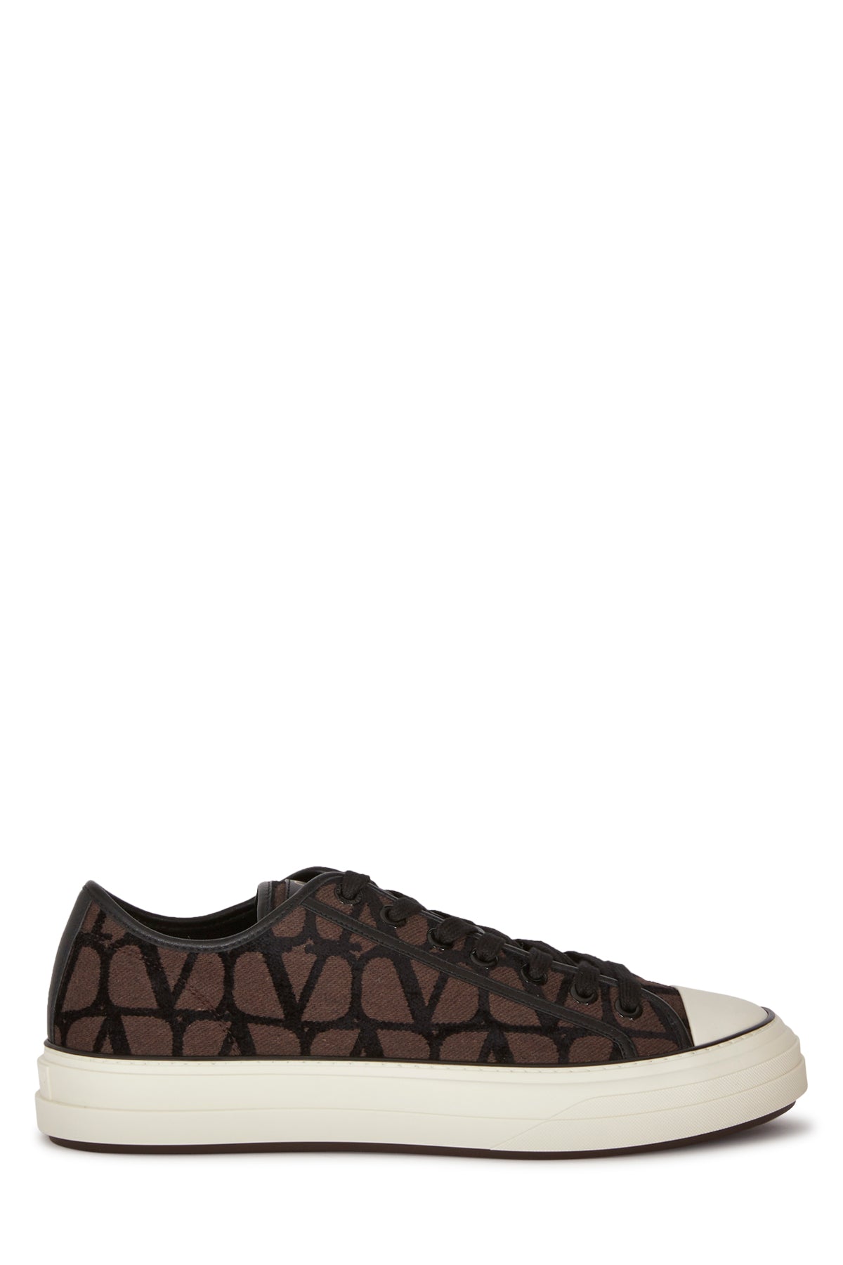 SNEAKERS_2Y0S0H02RWC_U02_Image_1