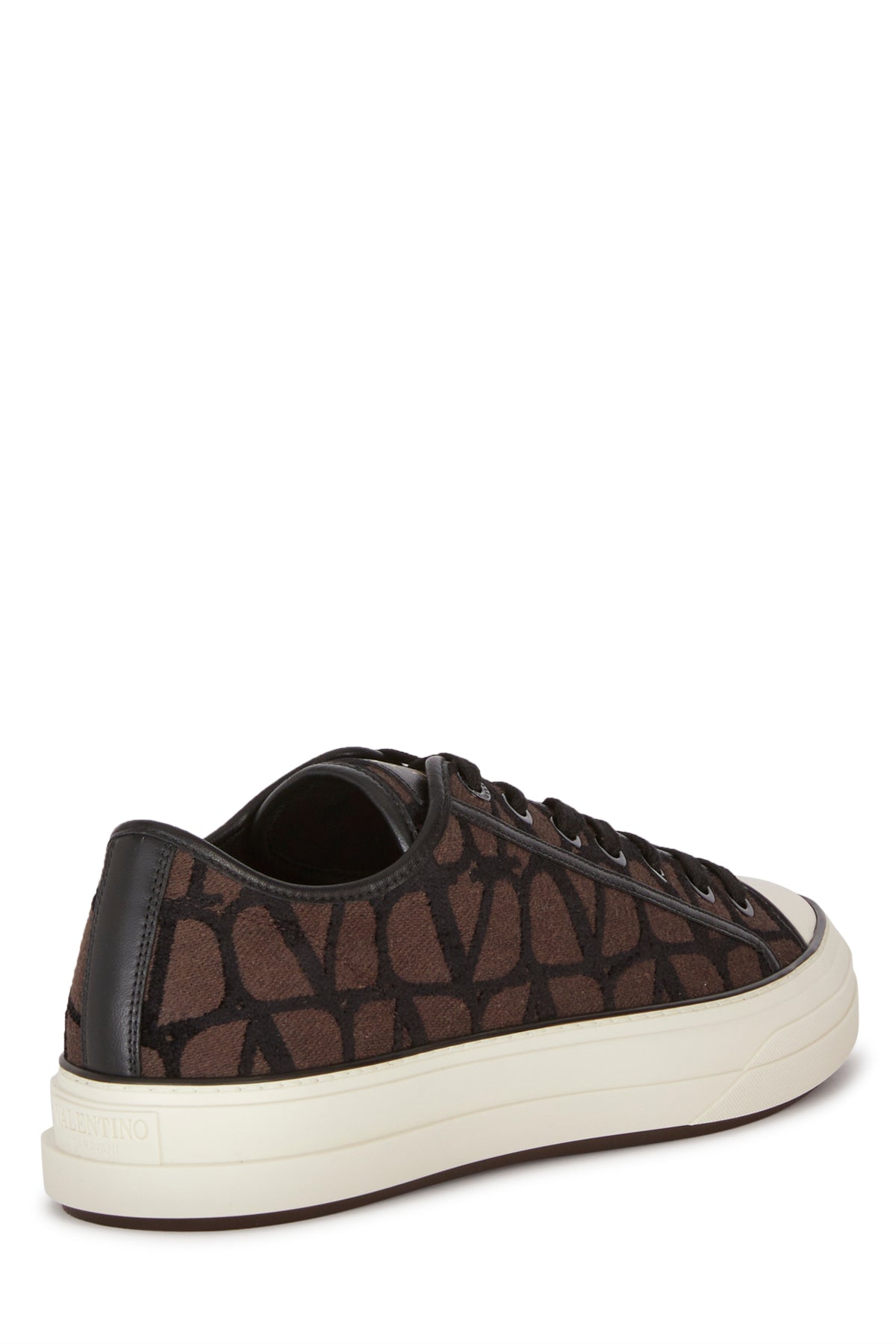 SNEAKERS_2Y0S0H02RWC_U02_Image_3