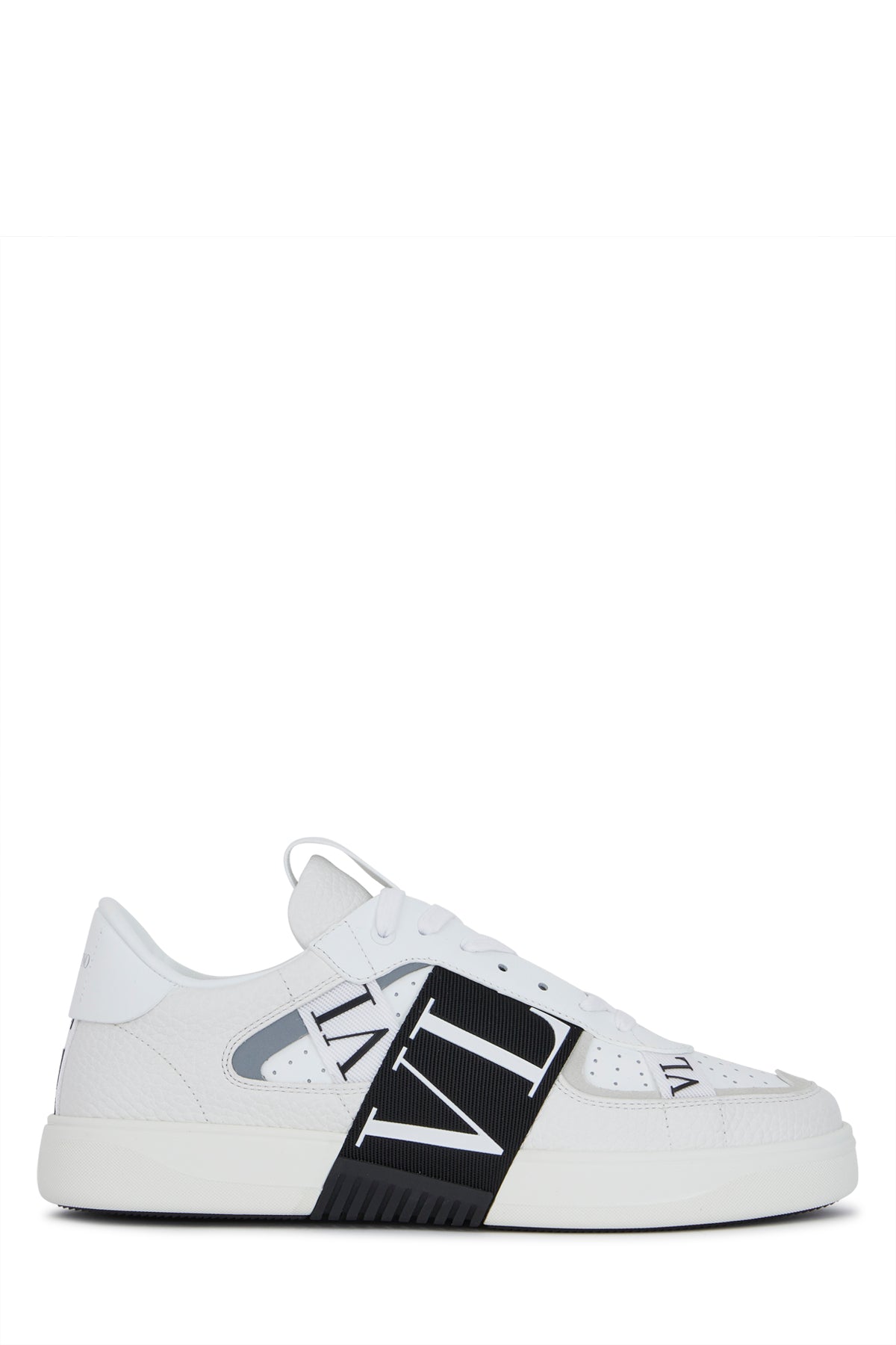 SNEAKERS_2Y2S0C58WRQ_24P_Image_1