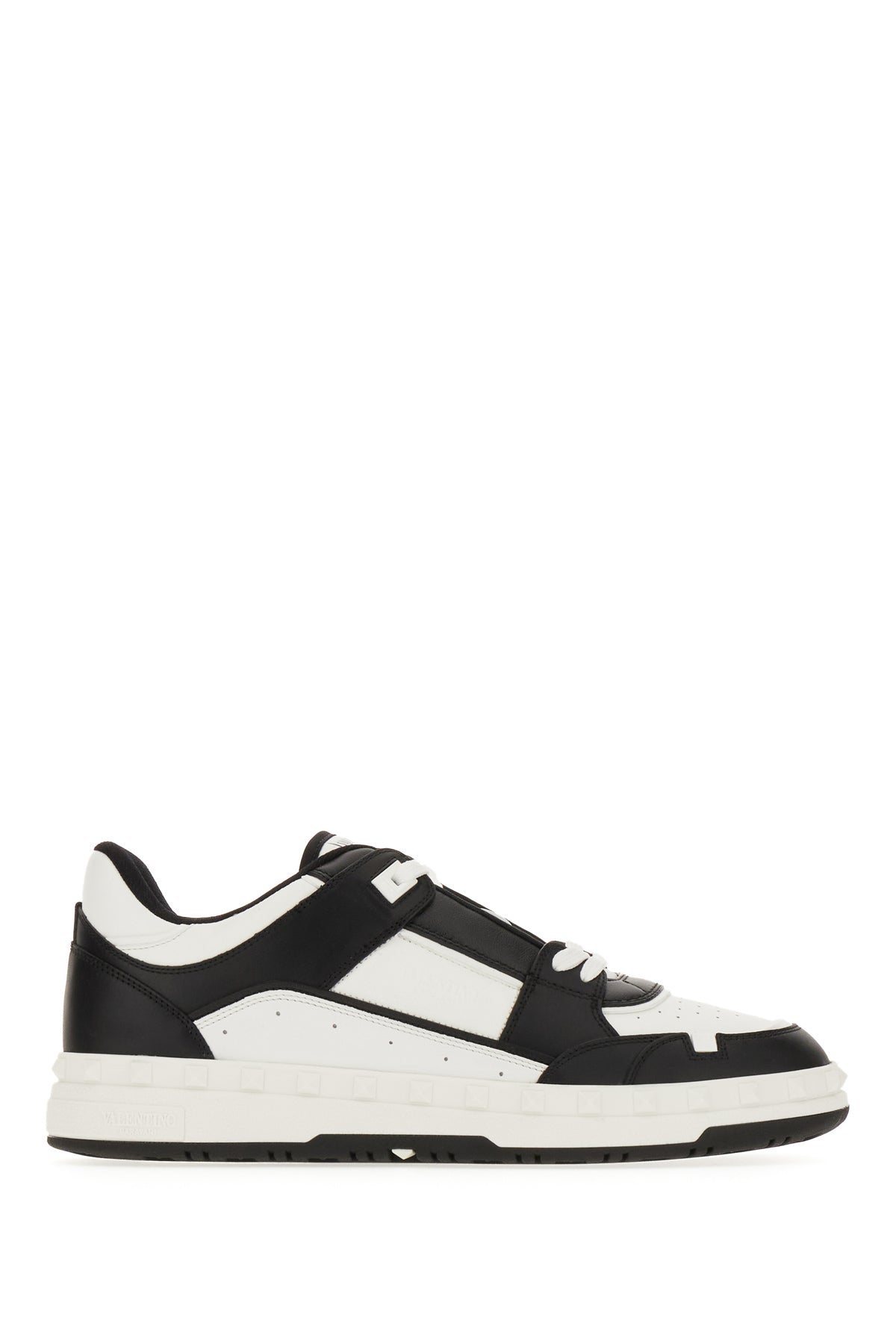 SNEAKERS_4Y2S0H43RDG_0NI_Image_1