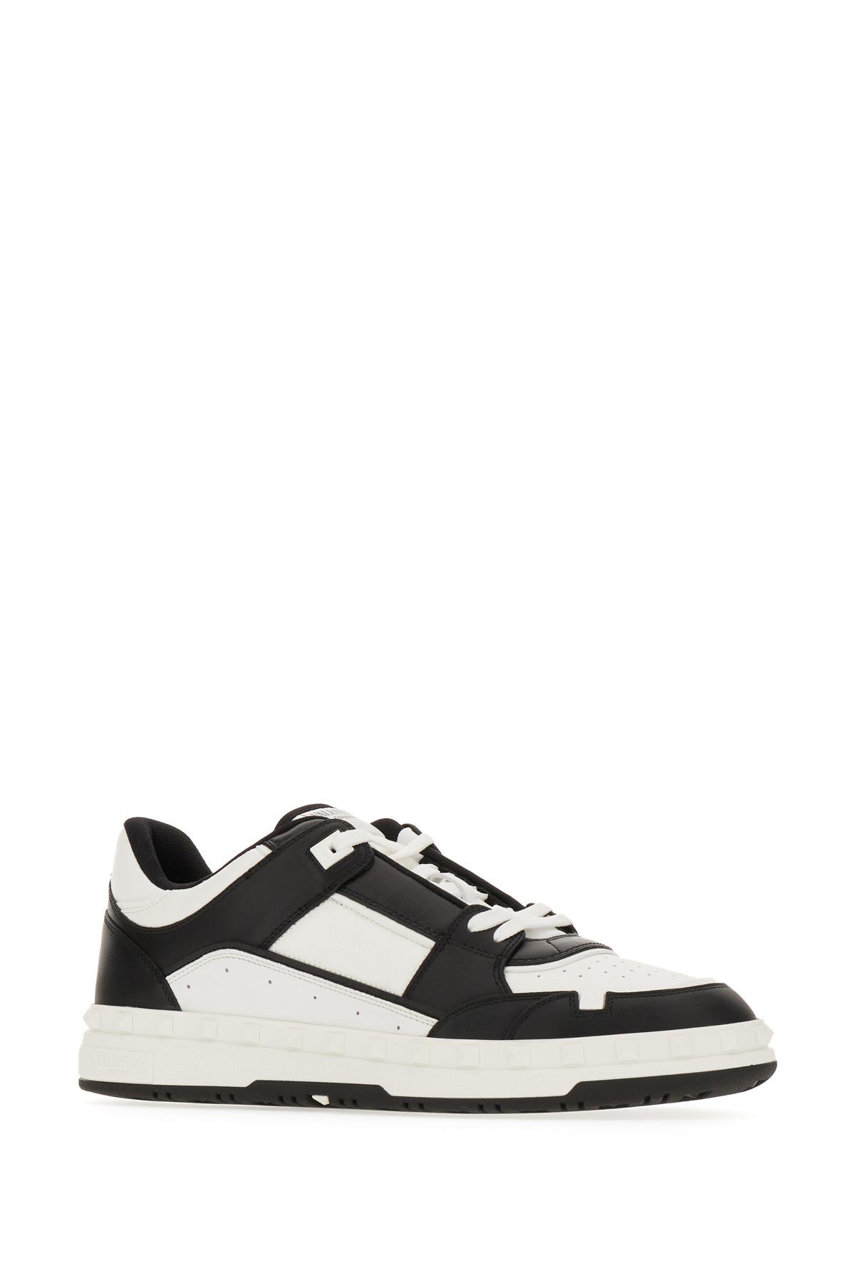 SNEAKERS_4Y2S0H43RDG_0NI_Image_2