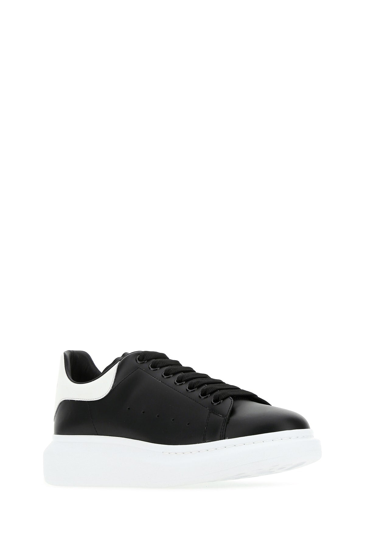 SNEAKERS_553770WHGP5_1070_Image_2