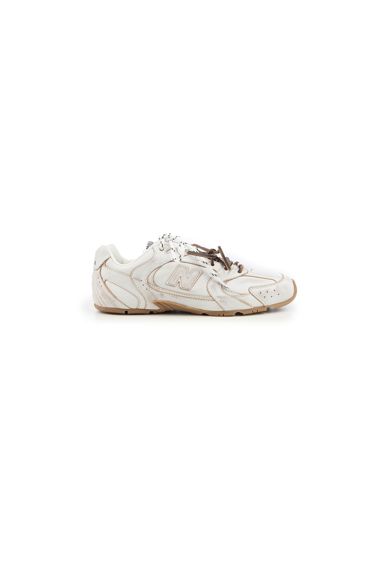 SNEAKERS_5E165EFD0053F33_F0009_Image_1