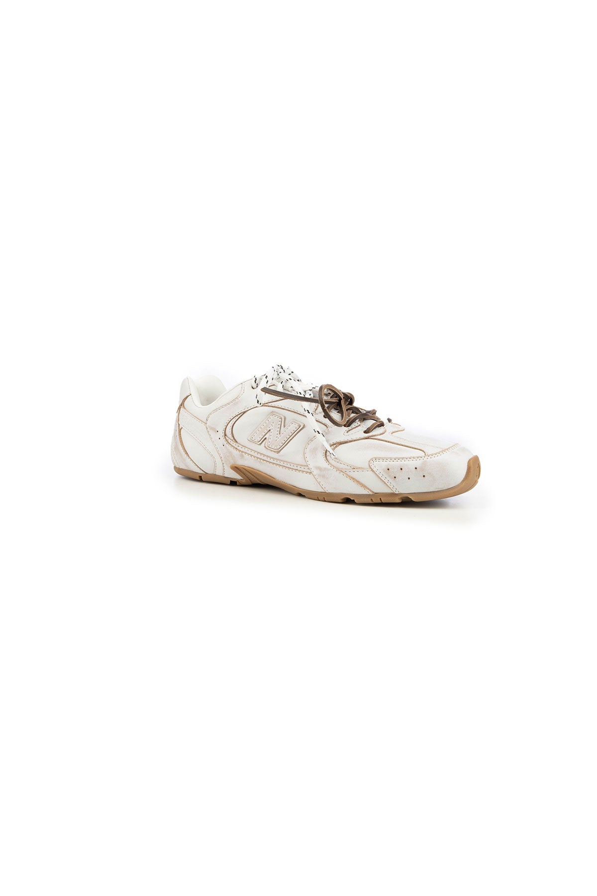 SNEAKERS_5E165EFD0053F33_F0009_Image_2