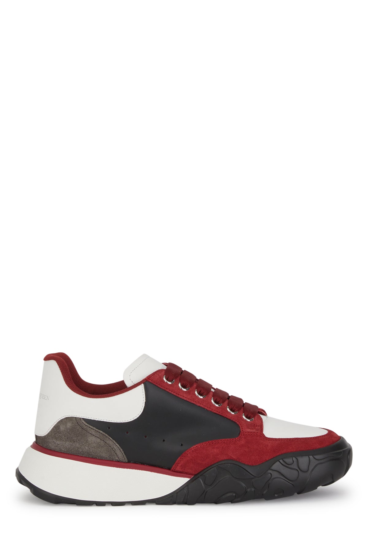 SNEAKERS_667799WID6J_8829_Image_1