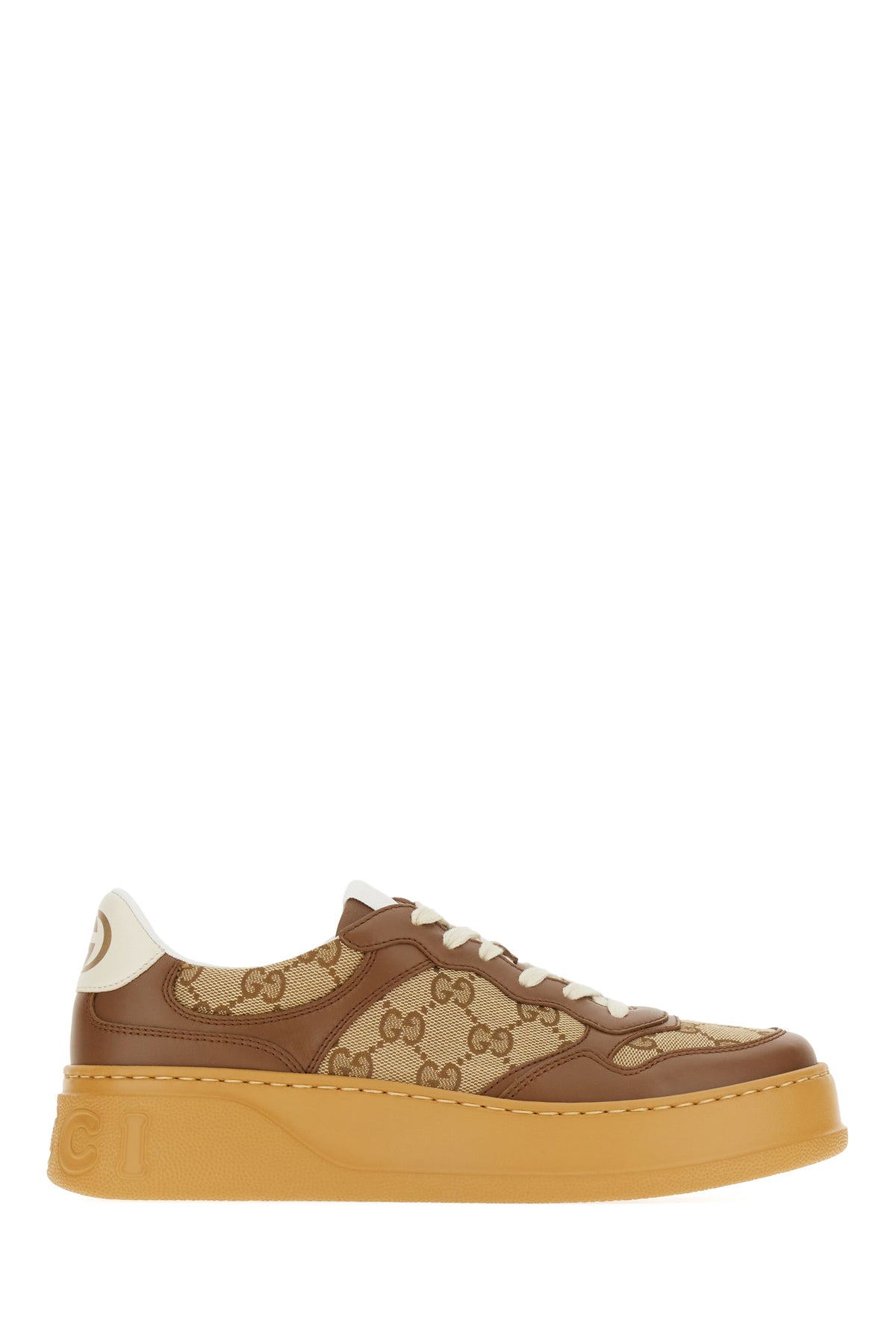SNEAKERS_676092UPG20_2866_Image_1