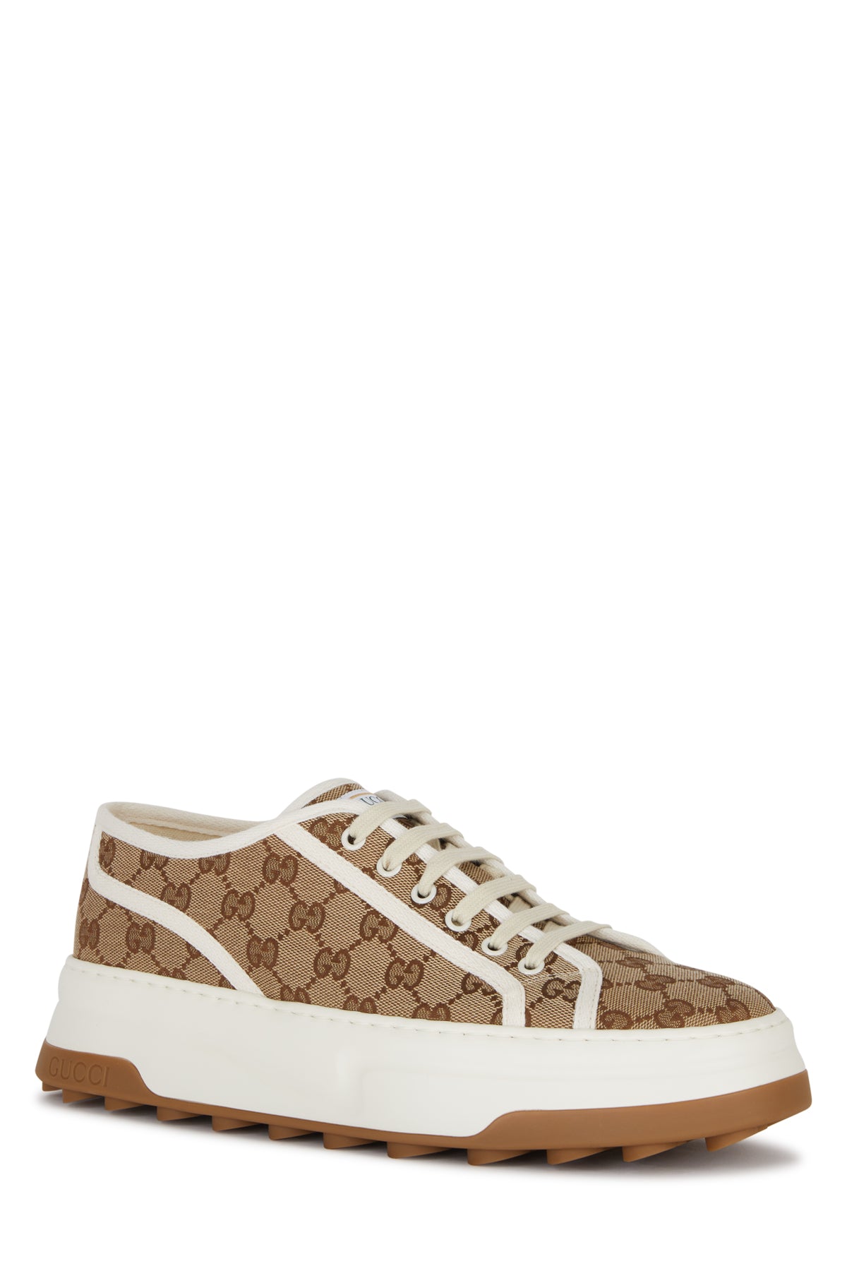 SNEAKERS_74599720Q20_9745_Image_2