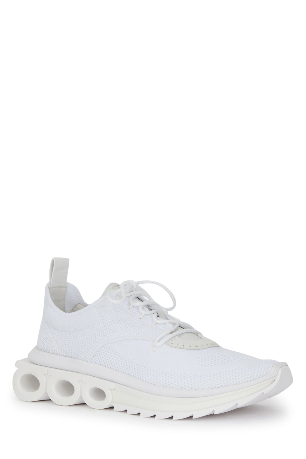 SNEAKERS_760648_004_Image_2