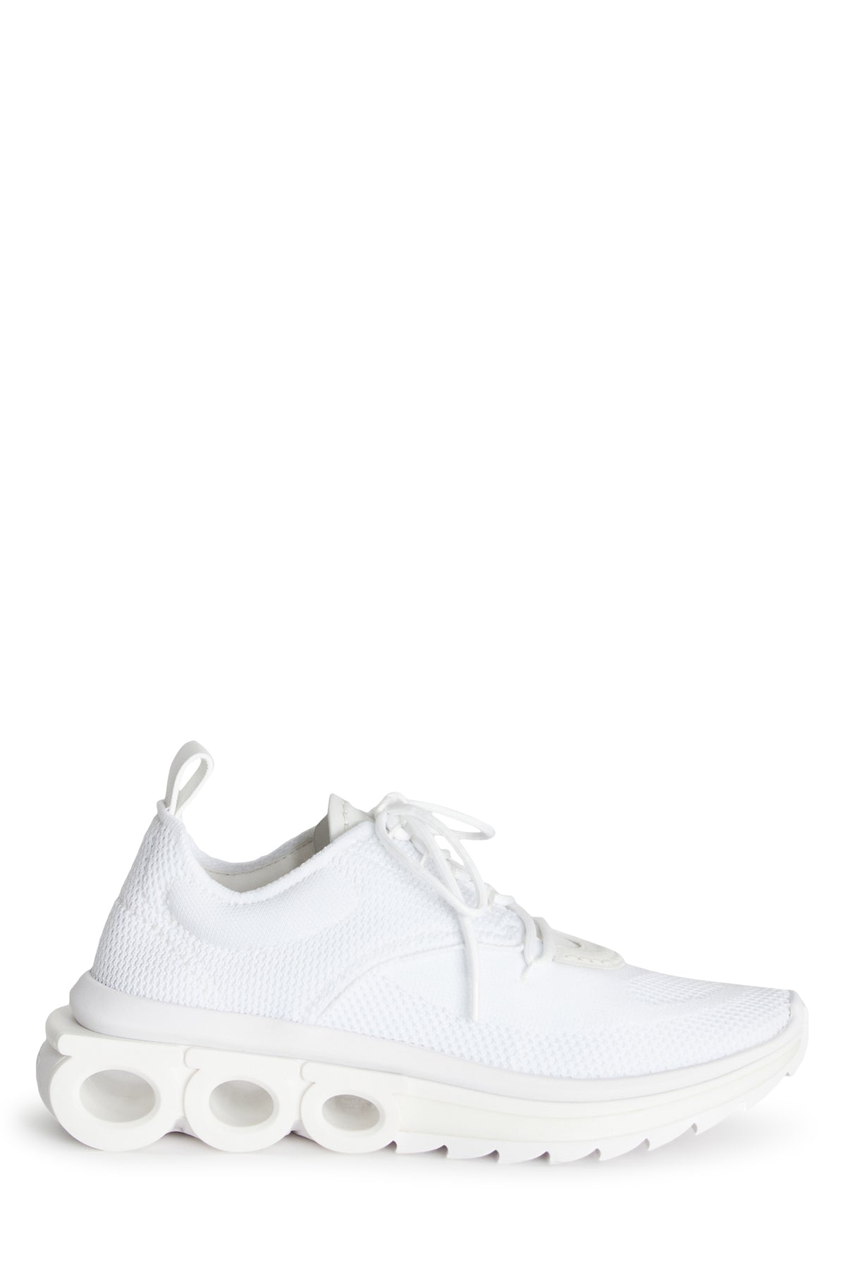 SNEAKERS_760870_004_Image_1