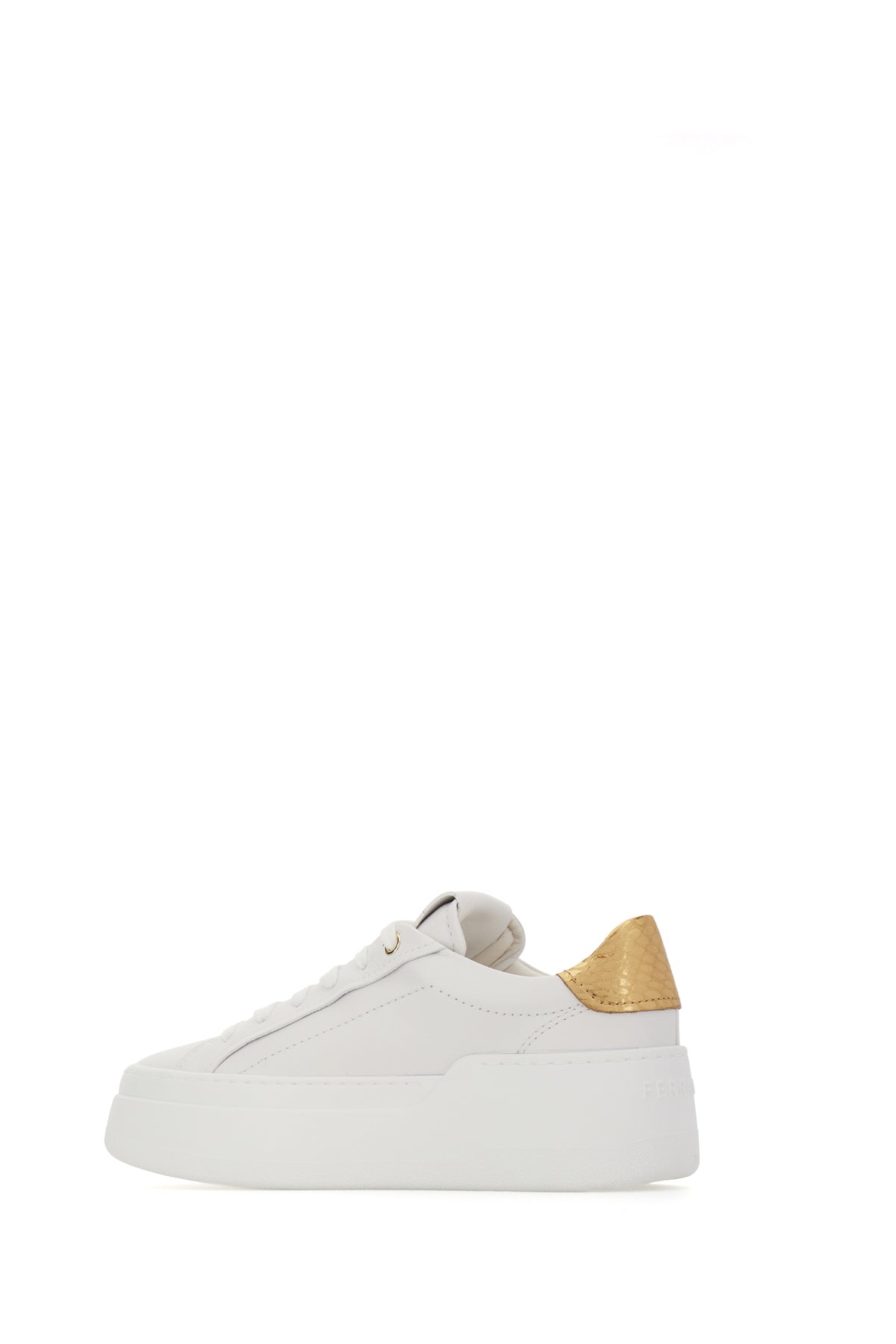SNEAKERS_769352_001_Image_3