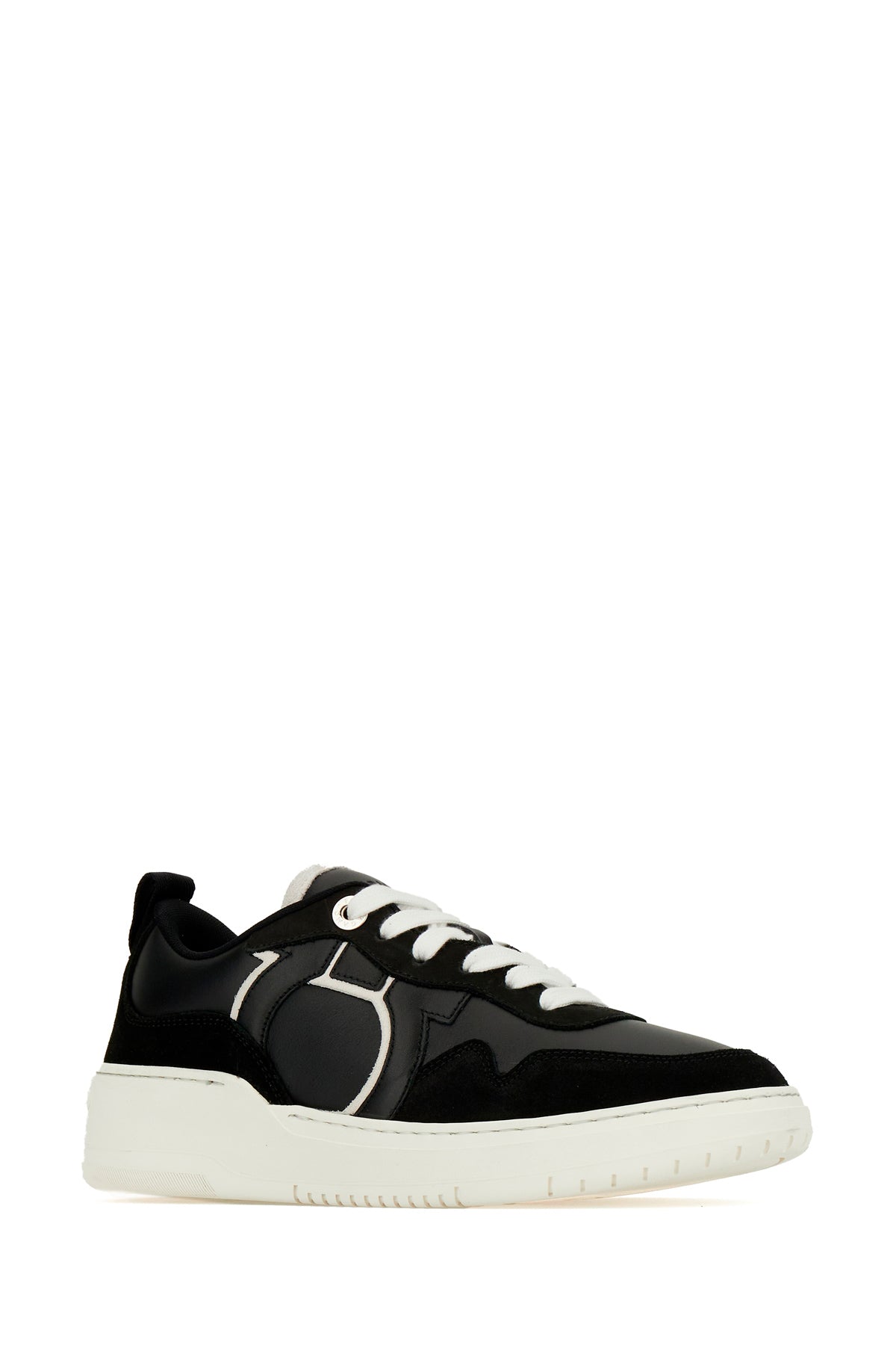 SNEAKERS_769716_002_Image_2
