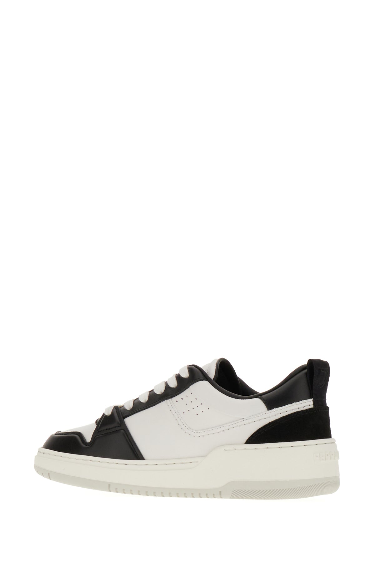 SNEAKERS_770883_007_Image_3