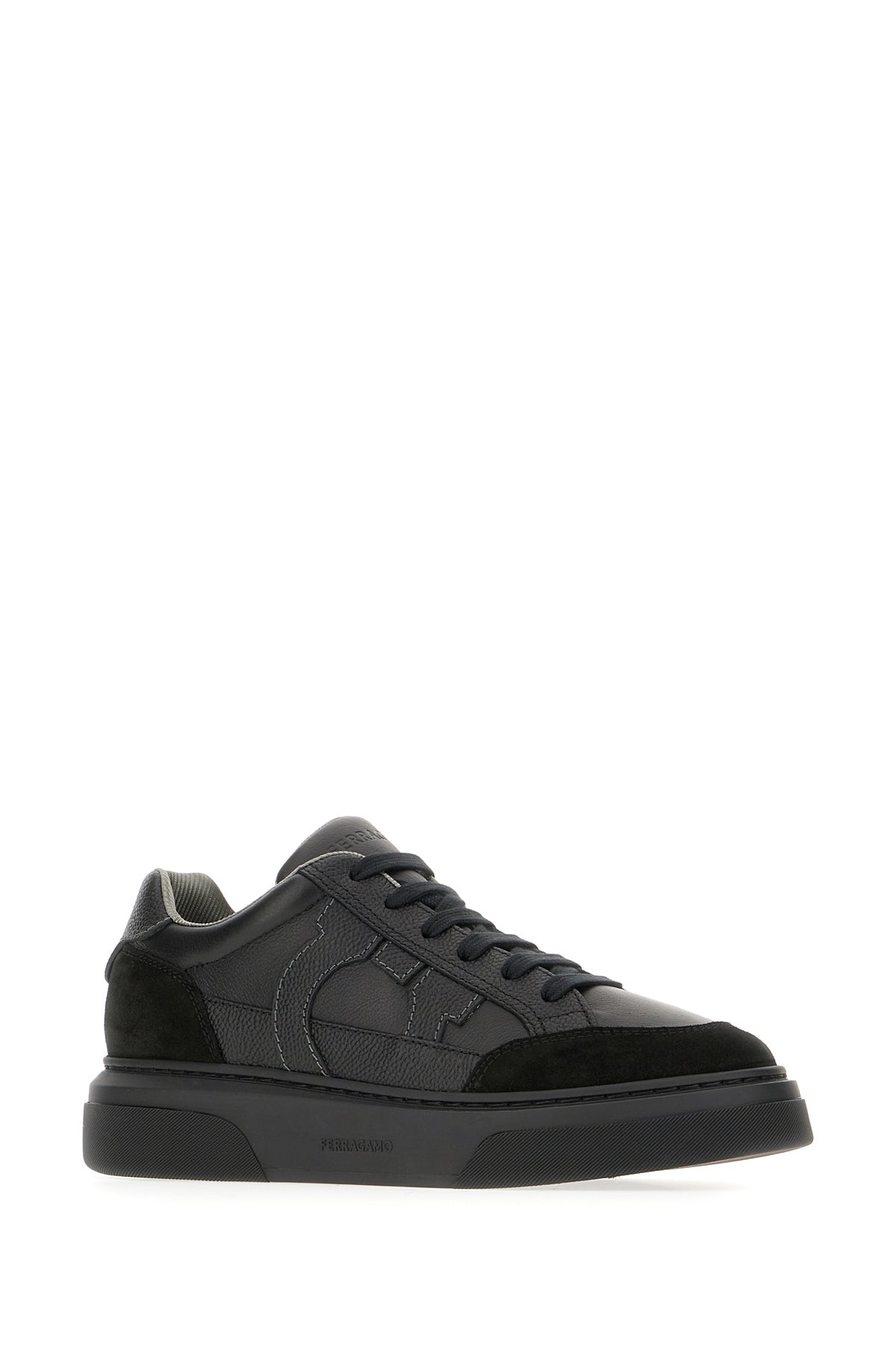 SNEAKERS_778888_023_Image_2