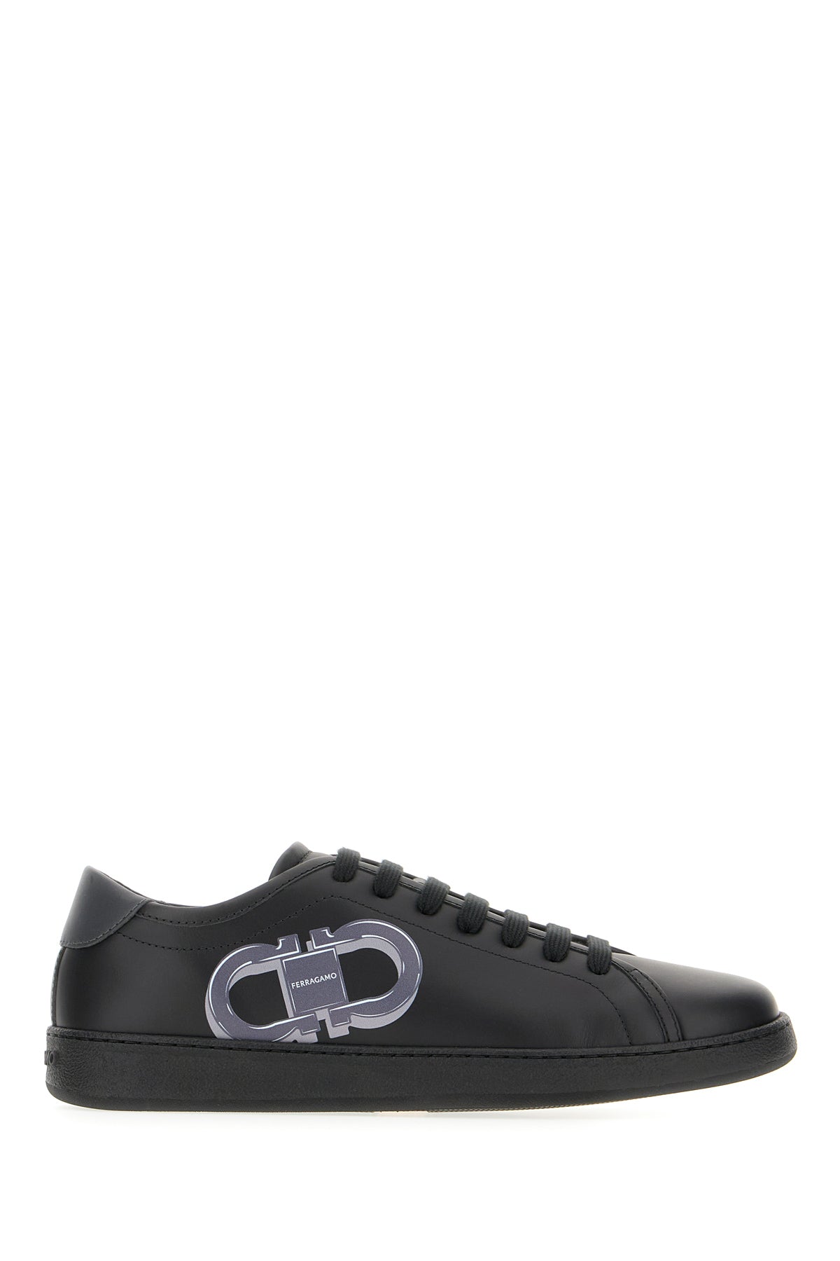 SNEAKERS_780989_001_Image_1
