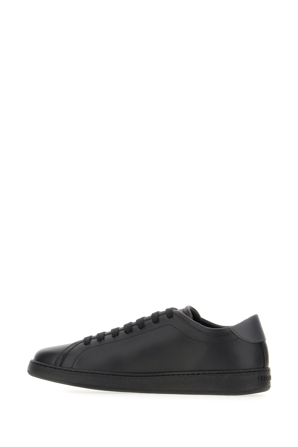 SNEAKERS_780989_001_Image_3