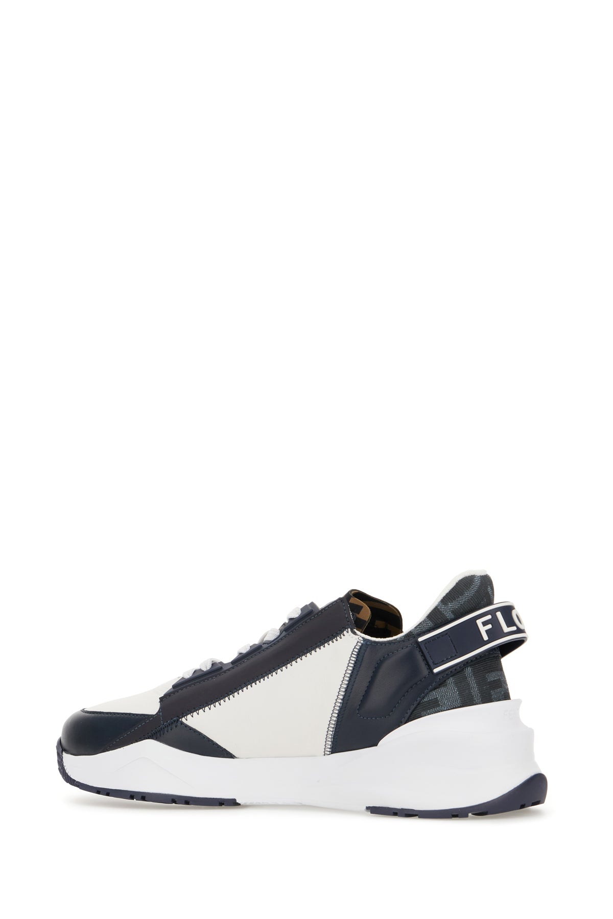 SNEAKERS_7E1392AJZH_F1OID_Image_3