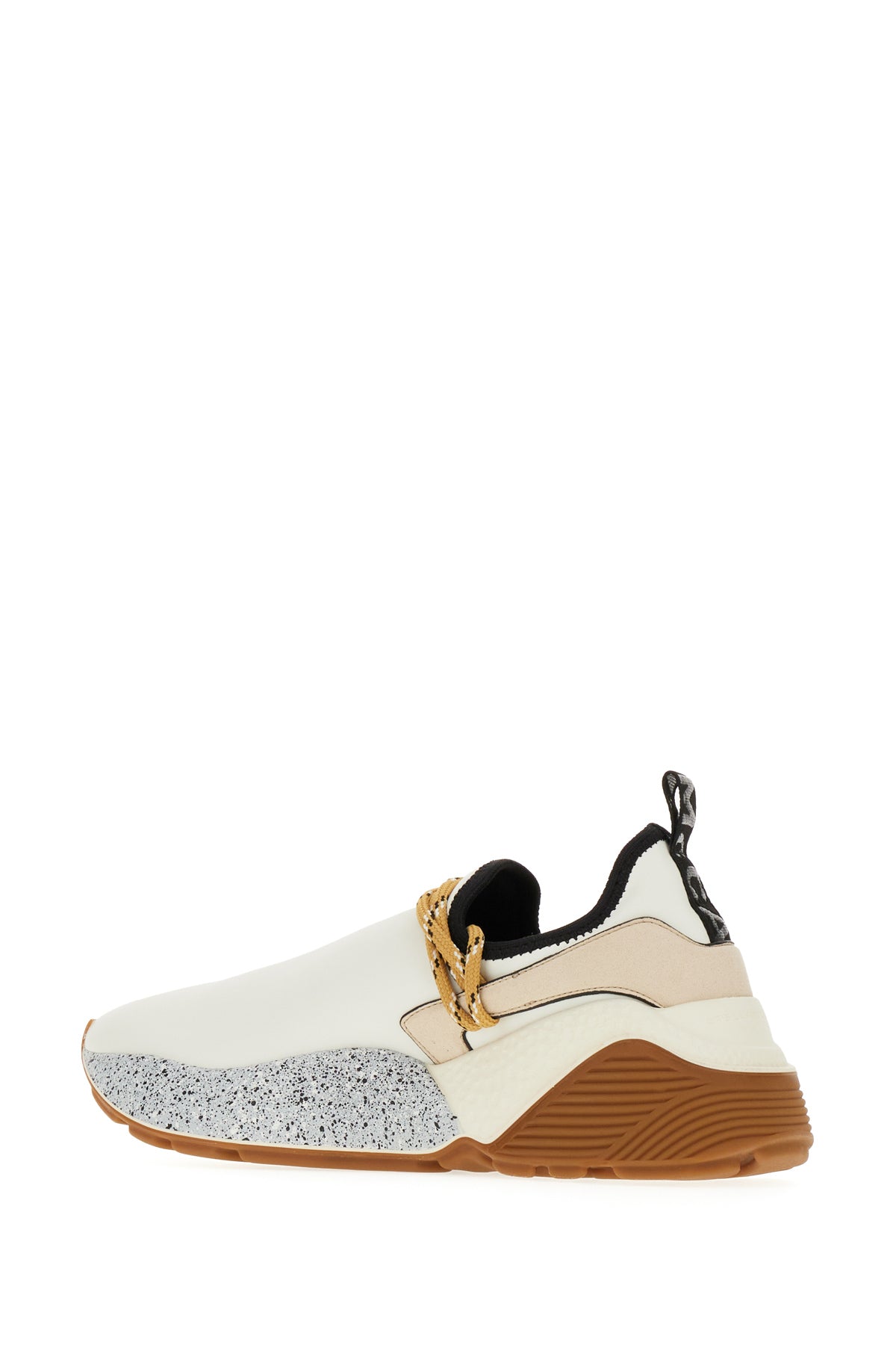 SNEAKERS_810318E00162_9001_Image_3