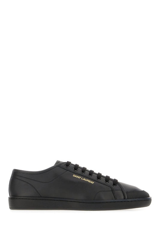 SNEAKERS_82008700N00_1000_Image_1