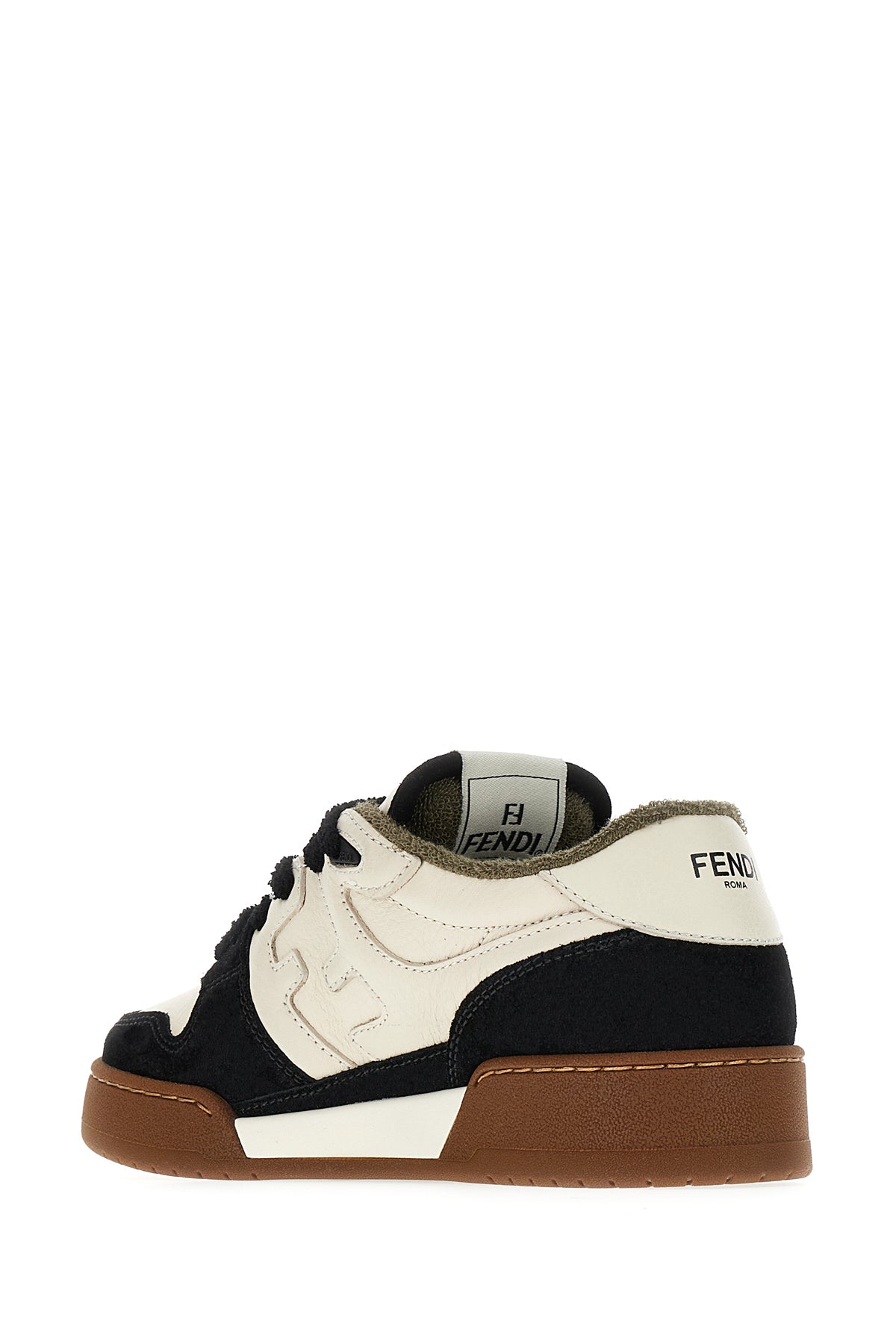 SNEAKERS_8E8252AHH2_F1FZB_Image_3