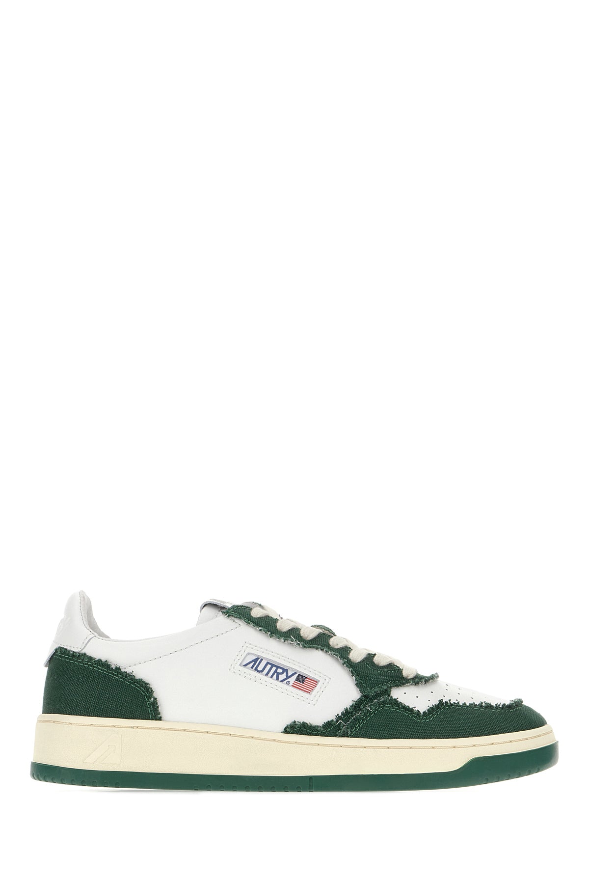 SNEAKERS_AULMCB08_BIEDEN_Image_1