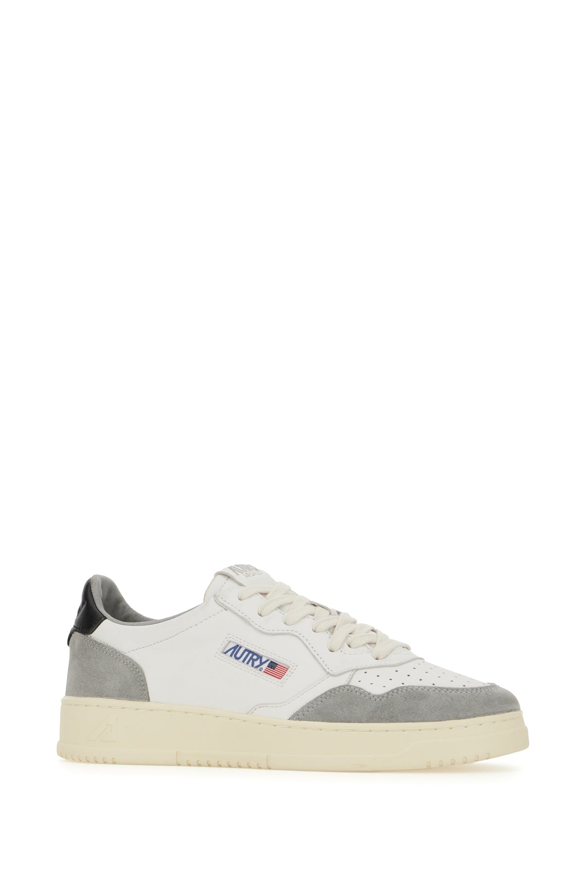 SNEAKERS_AULMGS23_GREYBLACK_Image_2