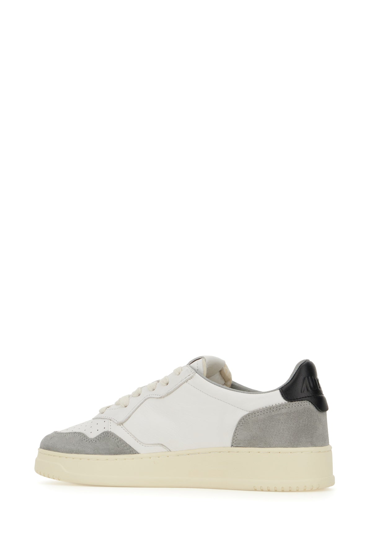 SNEAKERS_AULMGS23_GREYBLACK_Image_3