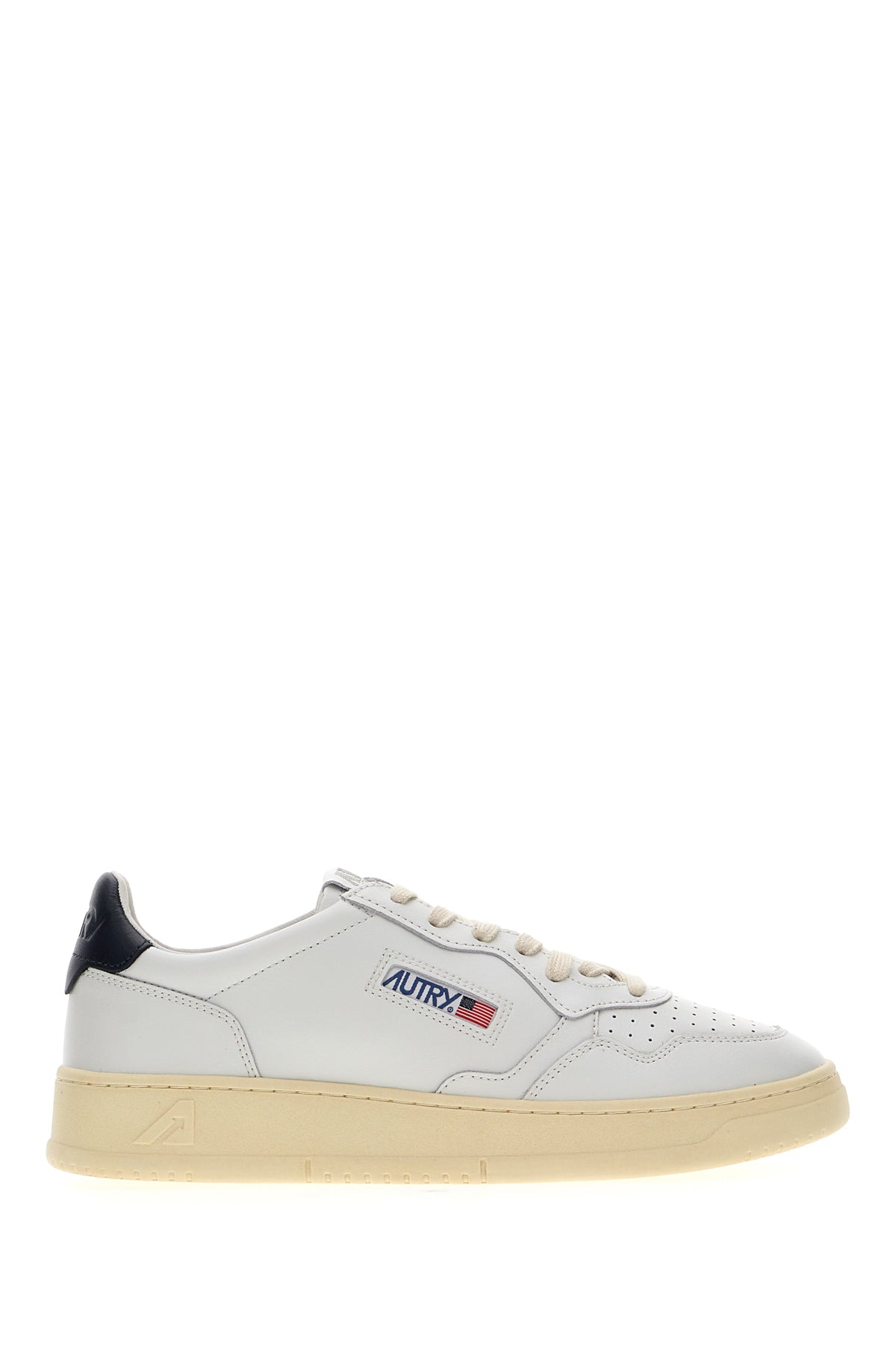 SNEAKERS_AULMLL12_WHITESPACE_Image_1